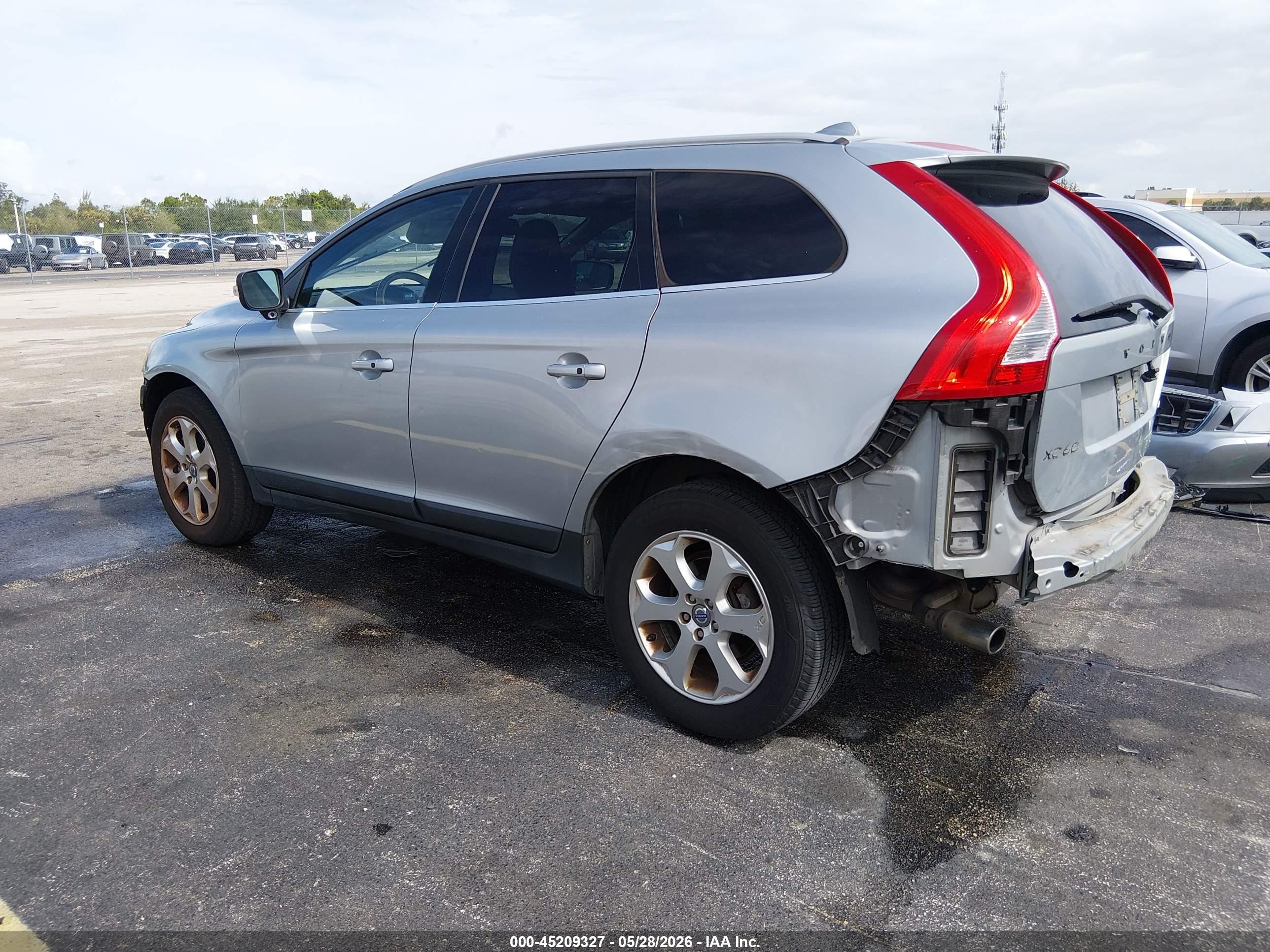 2013 Volvo Xc60 3.2 Premier Silver vin: YV4952DZ2D2407564