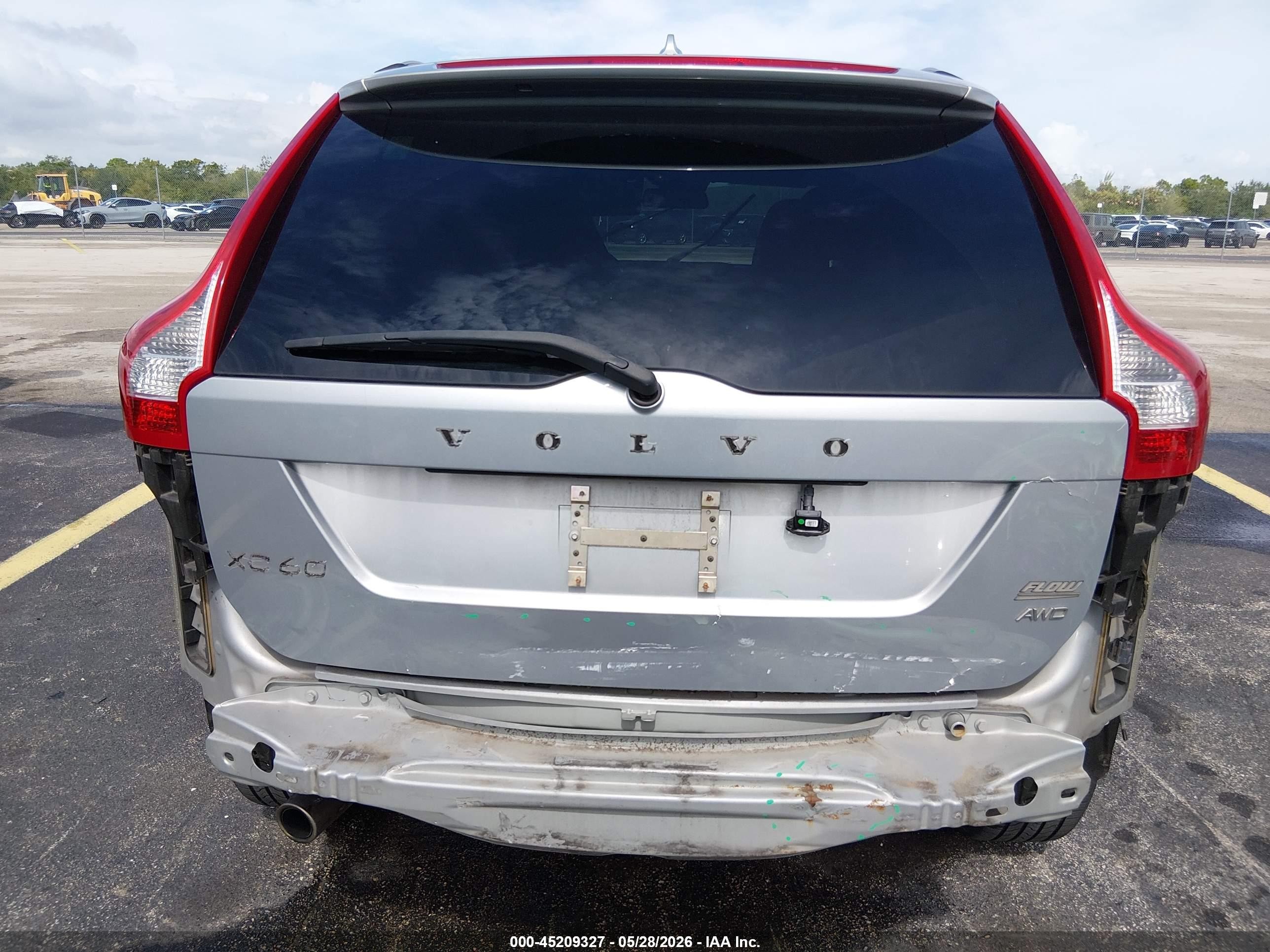 2013 Volvo Xc60 3.2 Premier Silver vin: YV4952DZ2D2407564