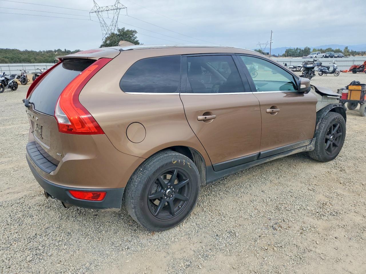 2012 Volvo Xc60 3.2 Brown vin: YV4952DZ3C2328032