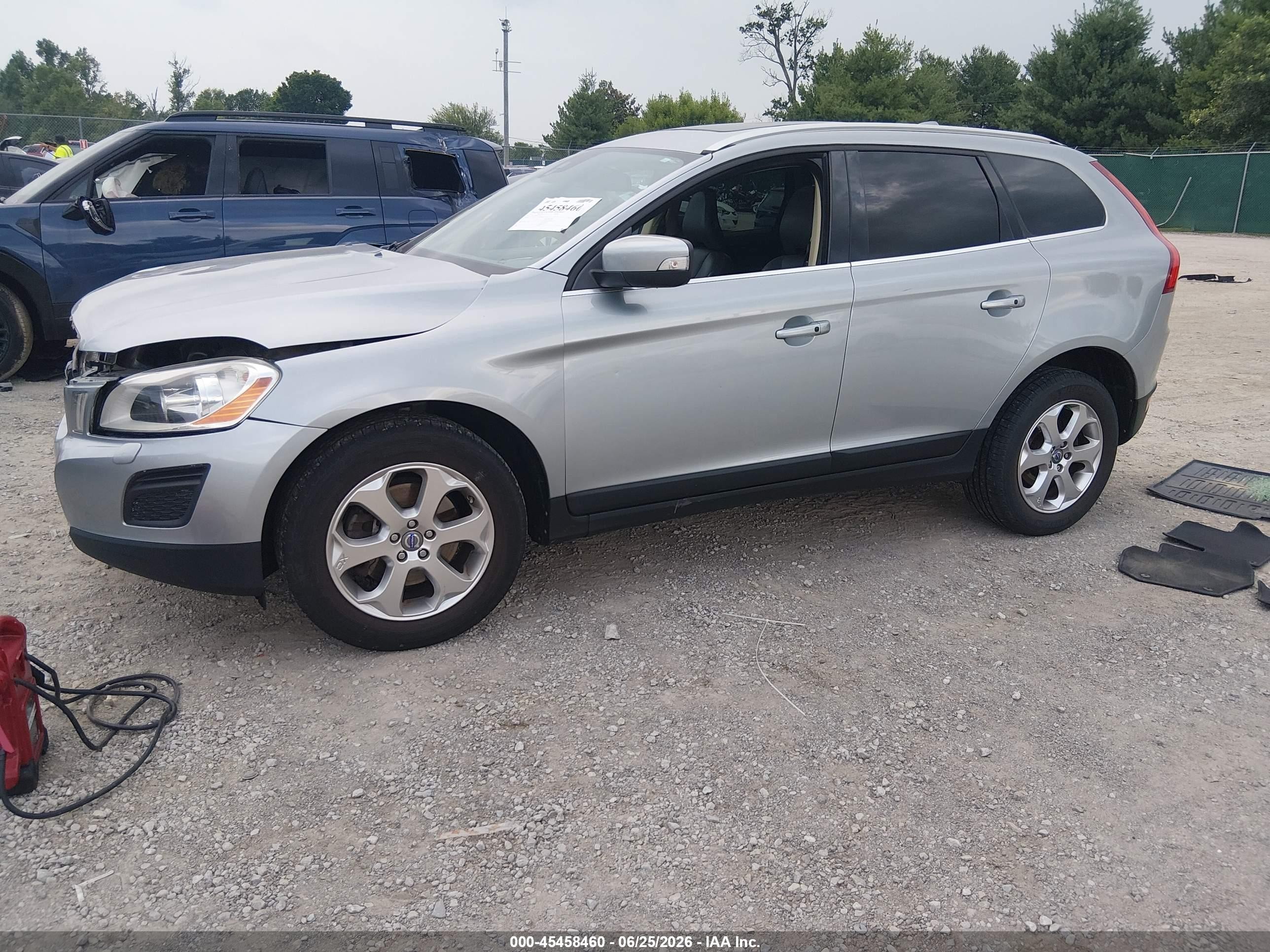 2013 Volvo Xc60 3.2 Premier Silver vin: YV4952DZ3D2433641