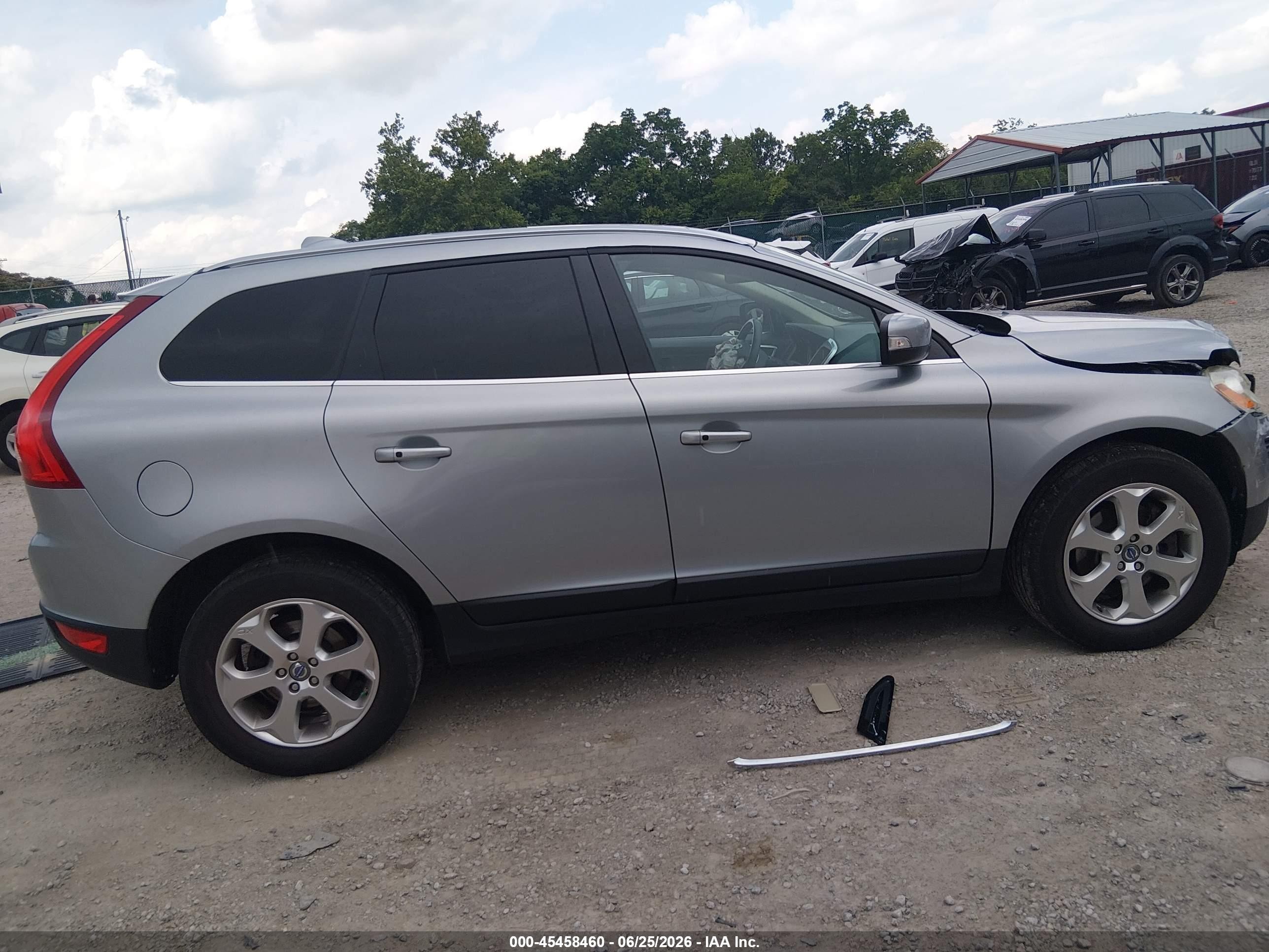 2013 Volvo Xc60 3.2 Premier Silver vin: YV4952DZ3D2433641