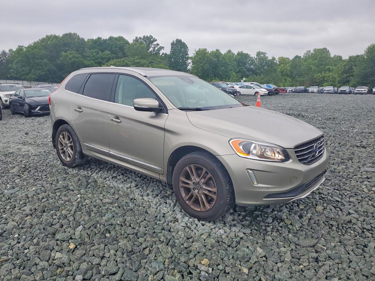 2014 Volvo Xc60 3.2 Gold vin: YV4952DZ4E2507067