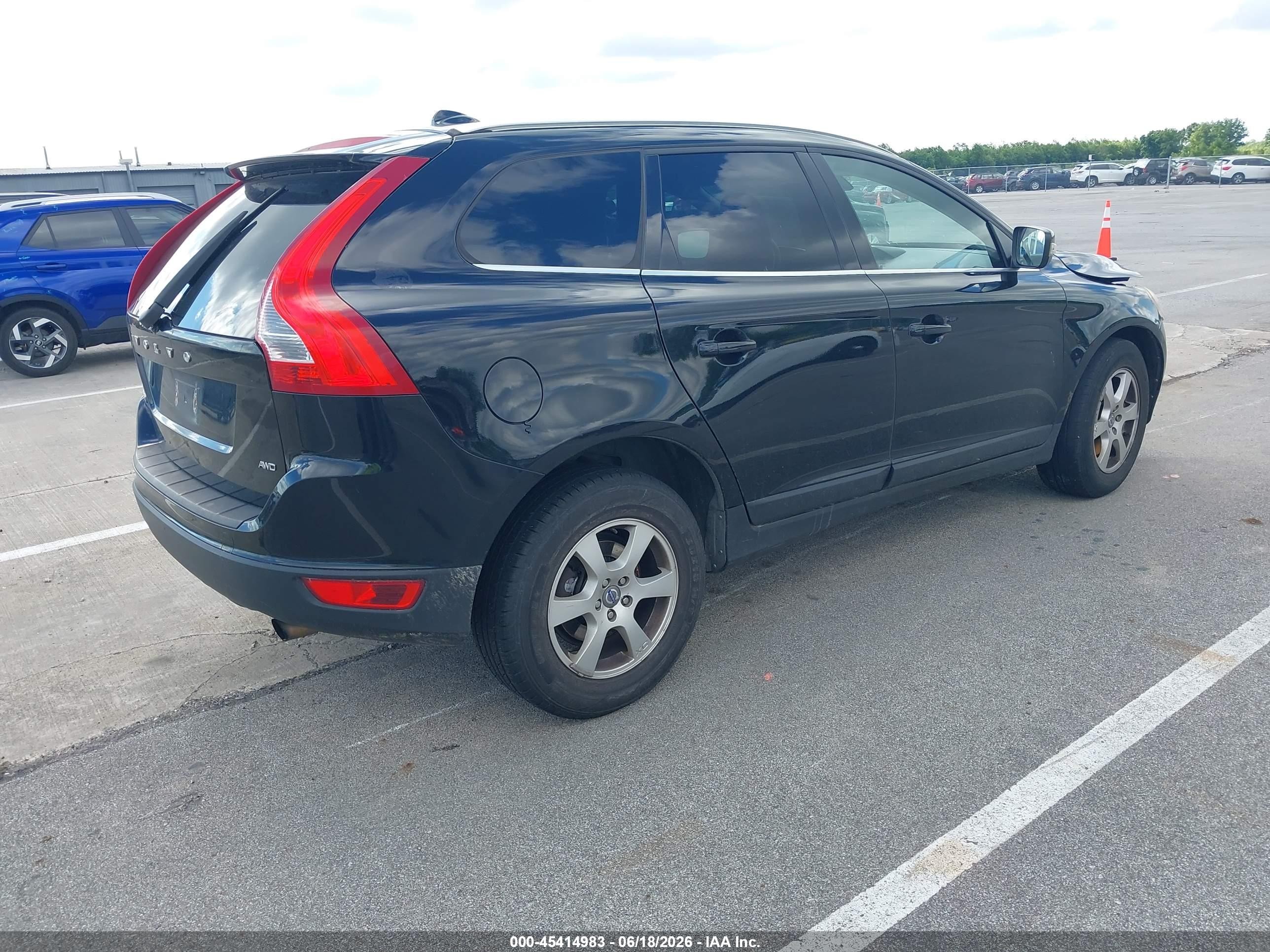 2011 Volvo Xc60 3.2/3.2 R-design Черный vin: YV4952DZ6B2138952