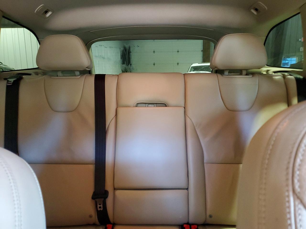 2012 Volvo Xc60 3.2 White vin: YV4952DZ6C2338005