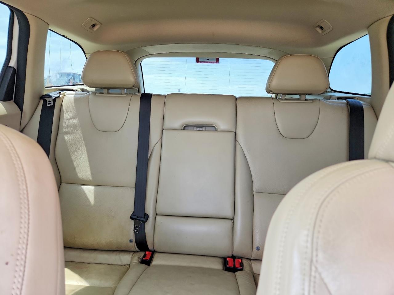 2013 Volvo Xc60 3.2 White vin: YV4952DZ6D2430670