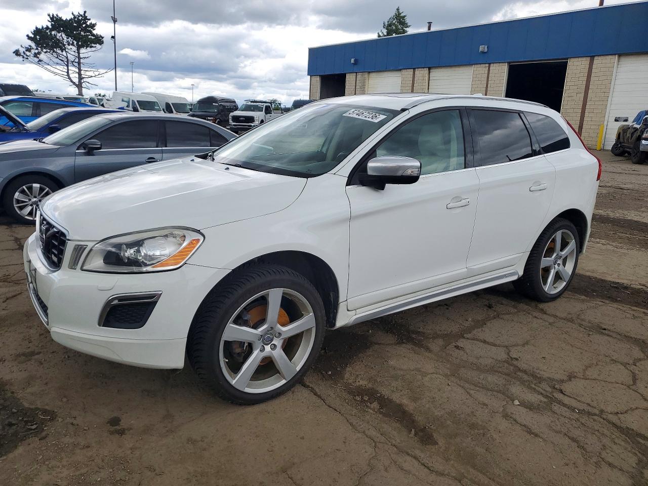 2011 Volvo Xc60 3.2 Белый vin: YV4952DZ7B2202948
