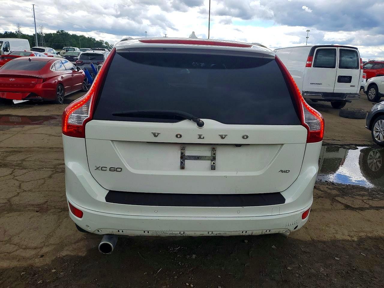 2011 Volvo Xc60 3.2 Белый vin: YV4952DZ7B2202948