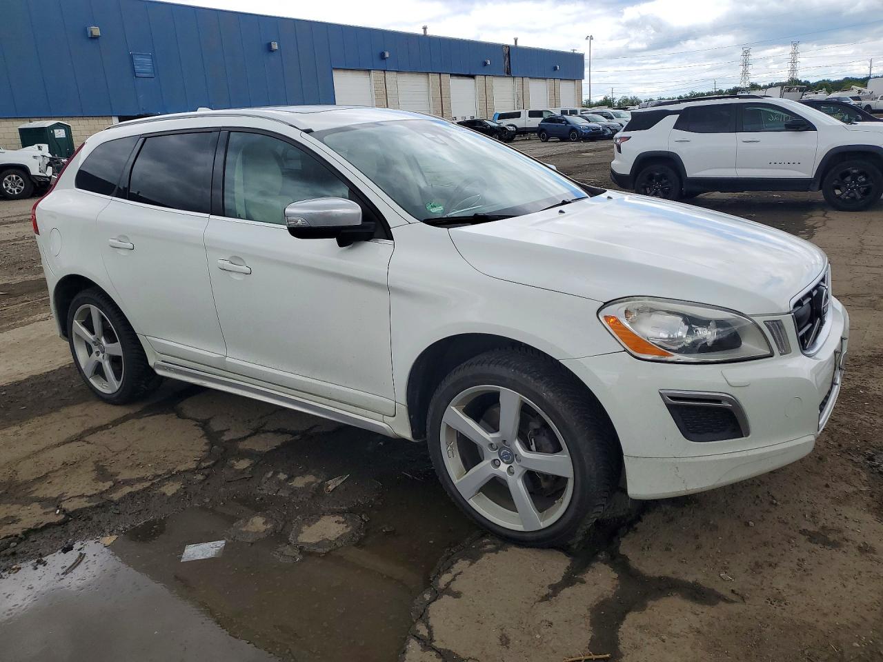 2011 Volvo Xc60 3.2 Белый vin: YV4952DZ7B2202948