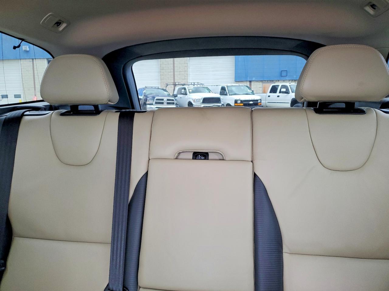 2011 Volvo Xc60 3.2 Белый vin: YV4952DZ7B2202948