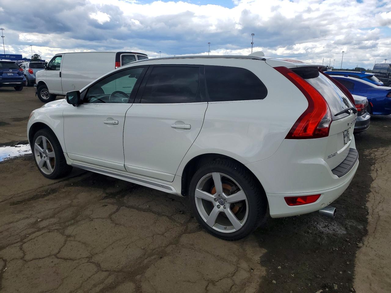 2011 Volvo Xc60 3.2 Белый vin: YV4952DZ7B2202948