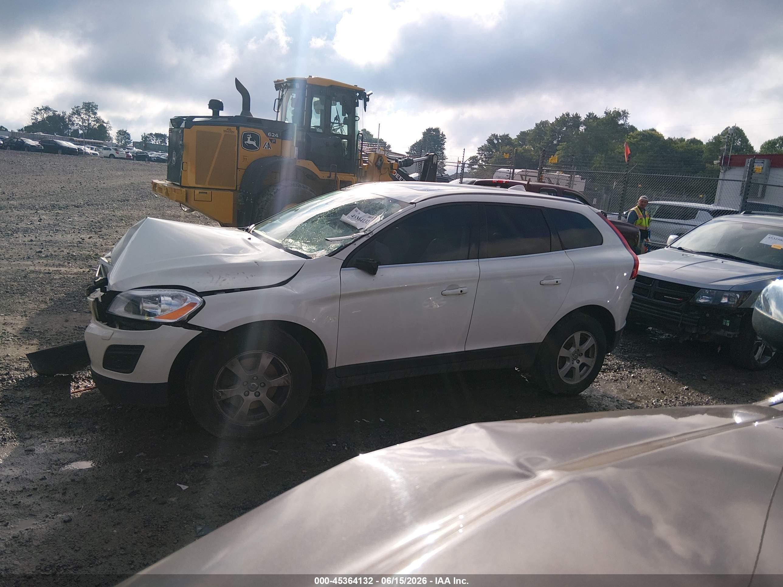 2011 Volvo Xc60 3.2 White vin: YV4952DZ8B2220052