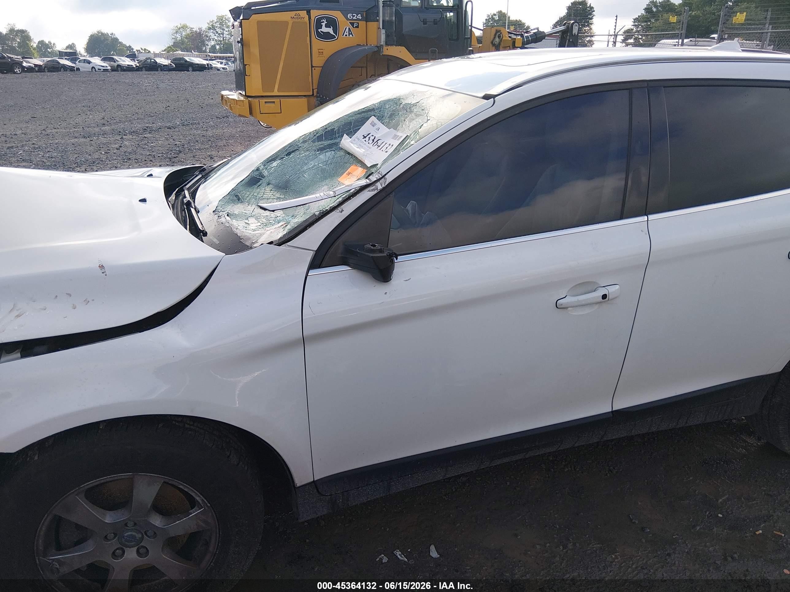 2011 Volvo Xc60 3.2 White vin: YV4952DZ8B2220052