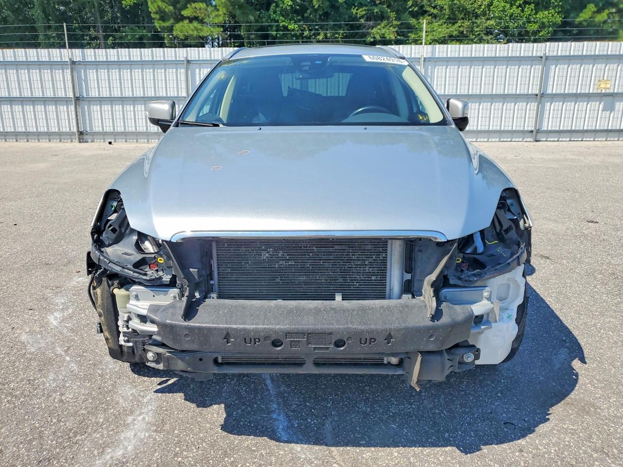 2012 Volvo Xc60 3.2 Silver vin: YV4952DZ8C2346977