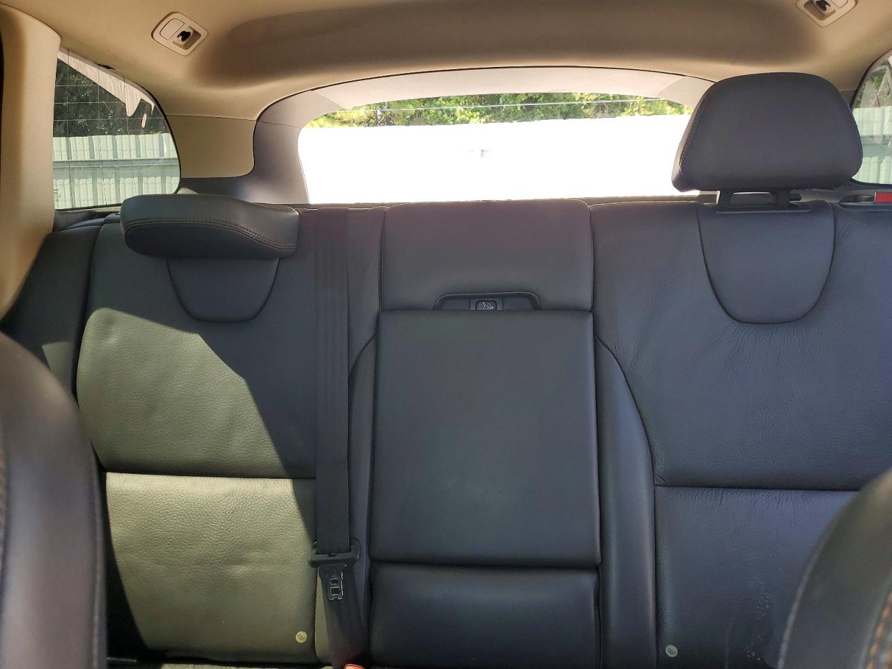 2012 Volvo Xc60 3.2 Silver vin: YV4952DZ8C2346977