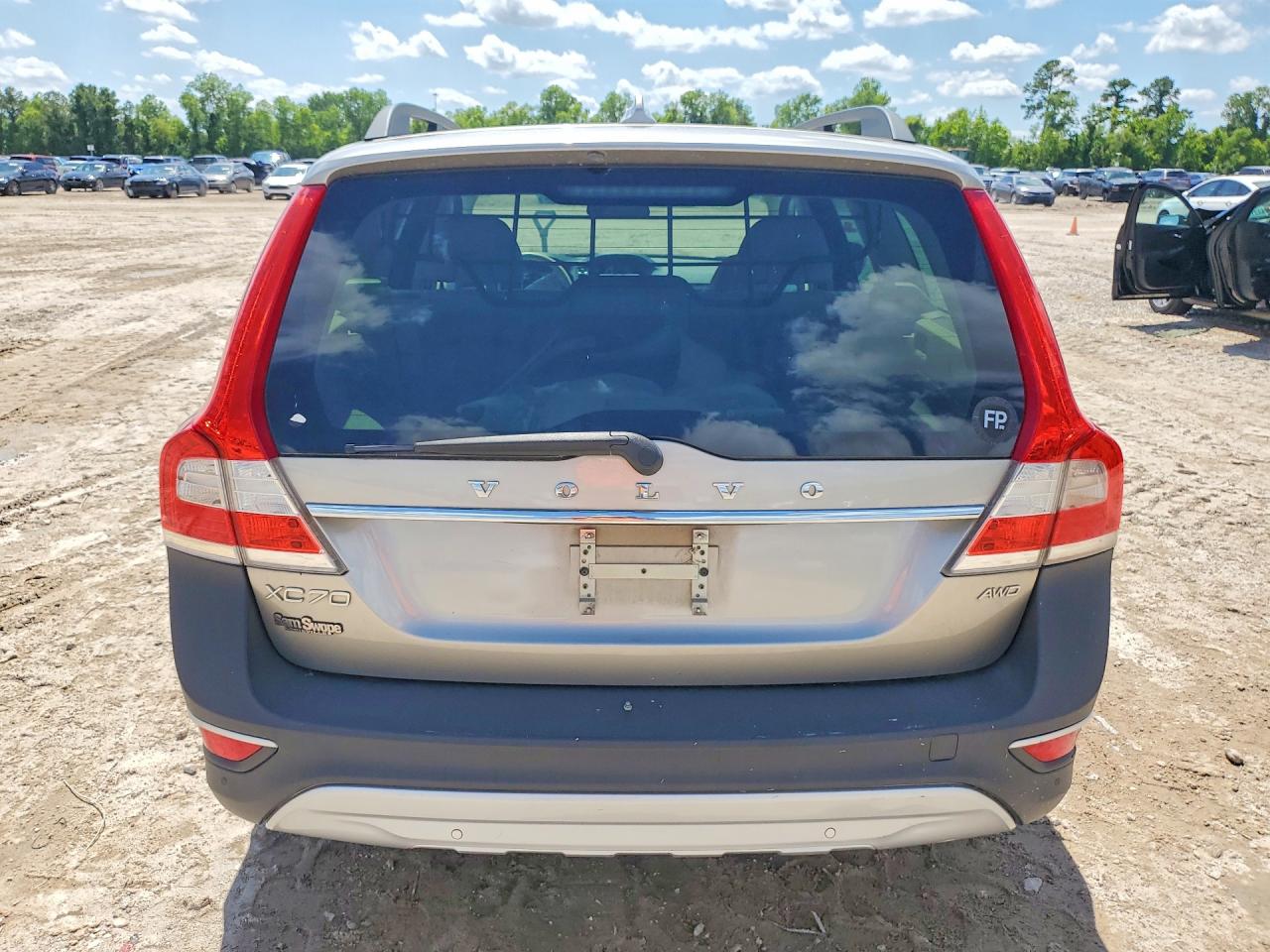2015 Volvo Xc70 3.2 Platinum Beige vin: YV4952ND2F1198760