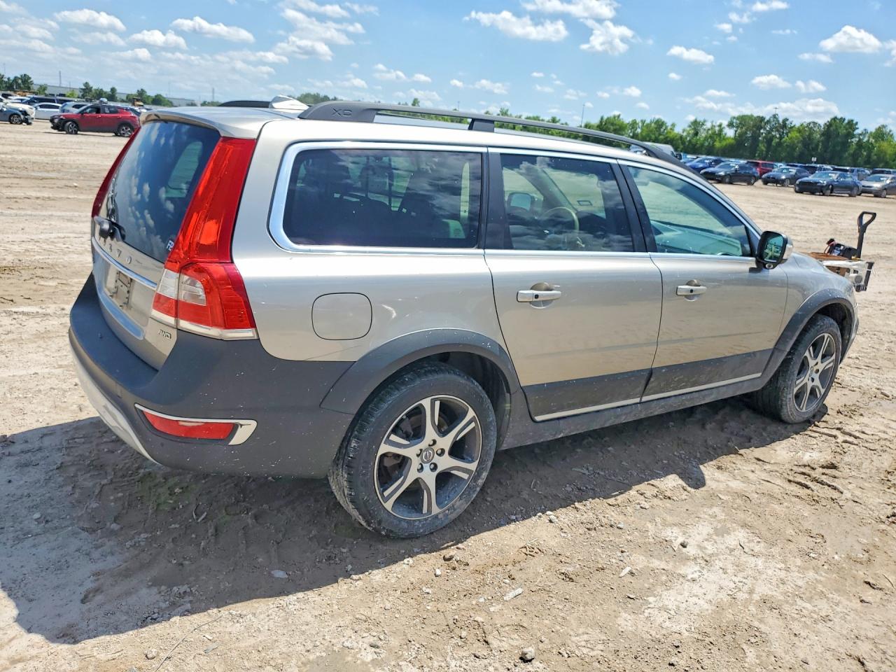 2015 Volvo Xc70 3.2 Platinum Beige vin: YV4952ND2F1198760