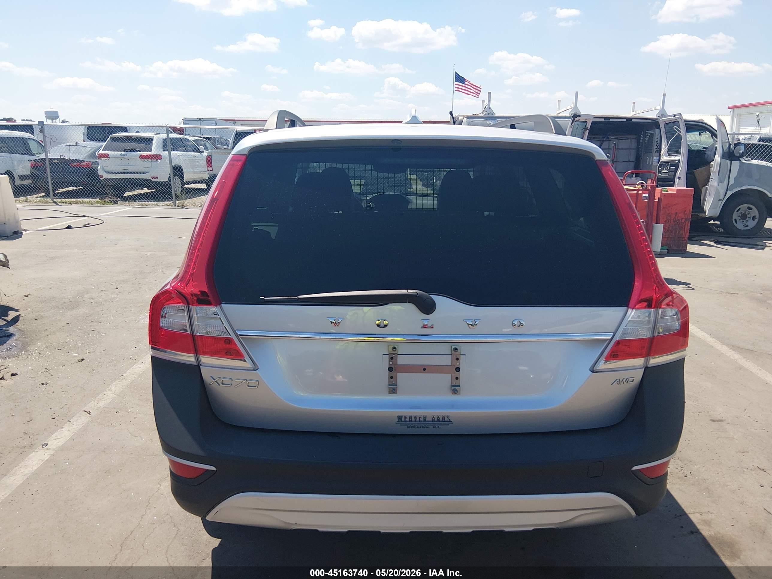 2015 Volvo Xc70 3.2 Premier Silver vin: YV4952NK6F1211850