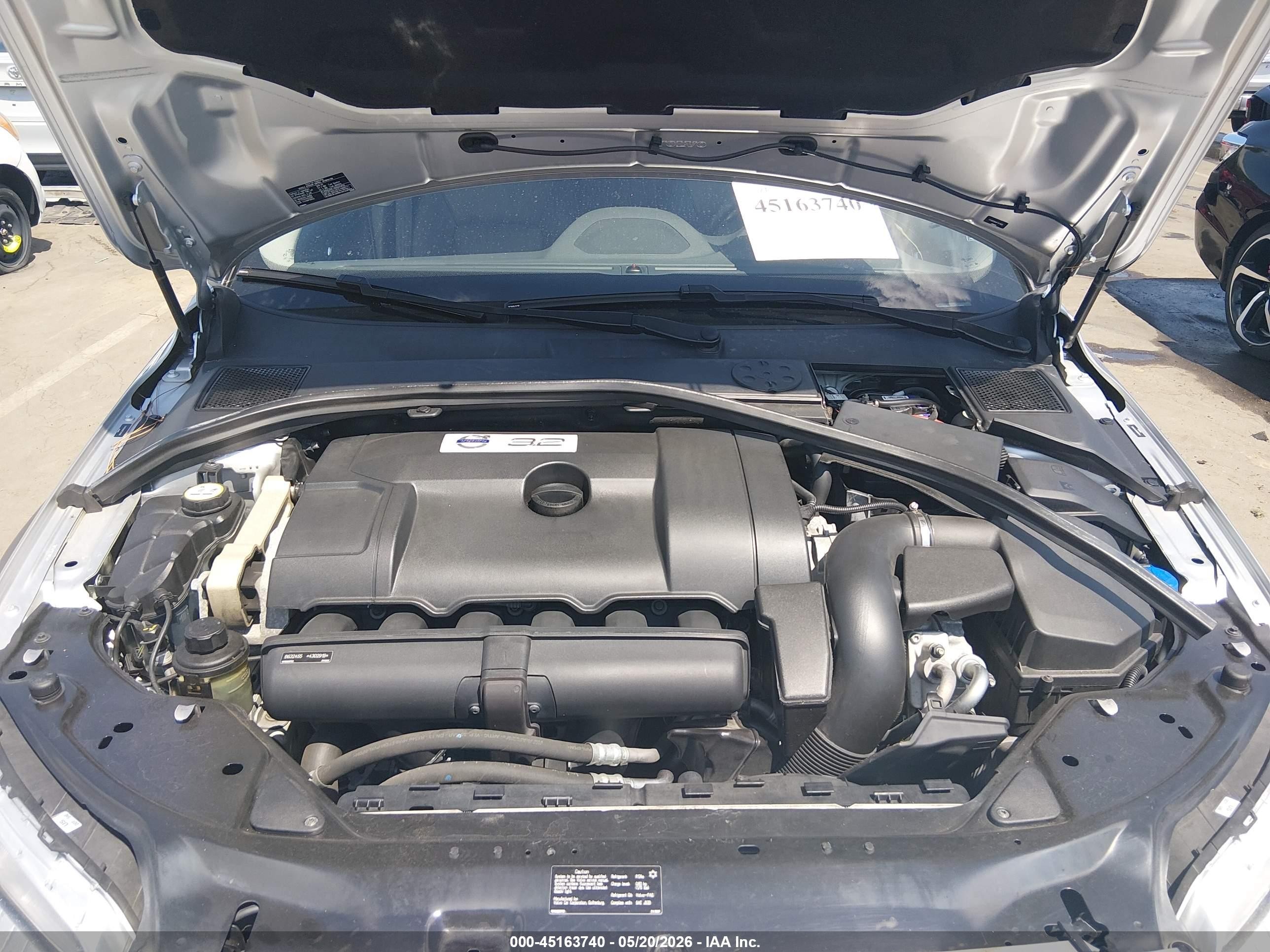 2015 Volvo Xc70 3.2 Premier Silver vin: YV4952NK6F1211850