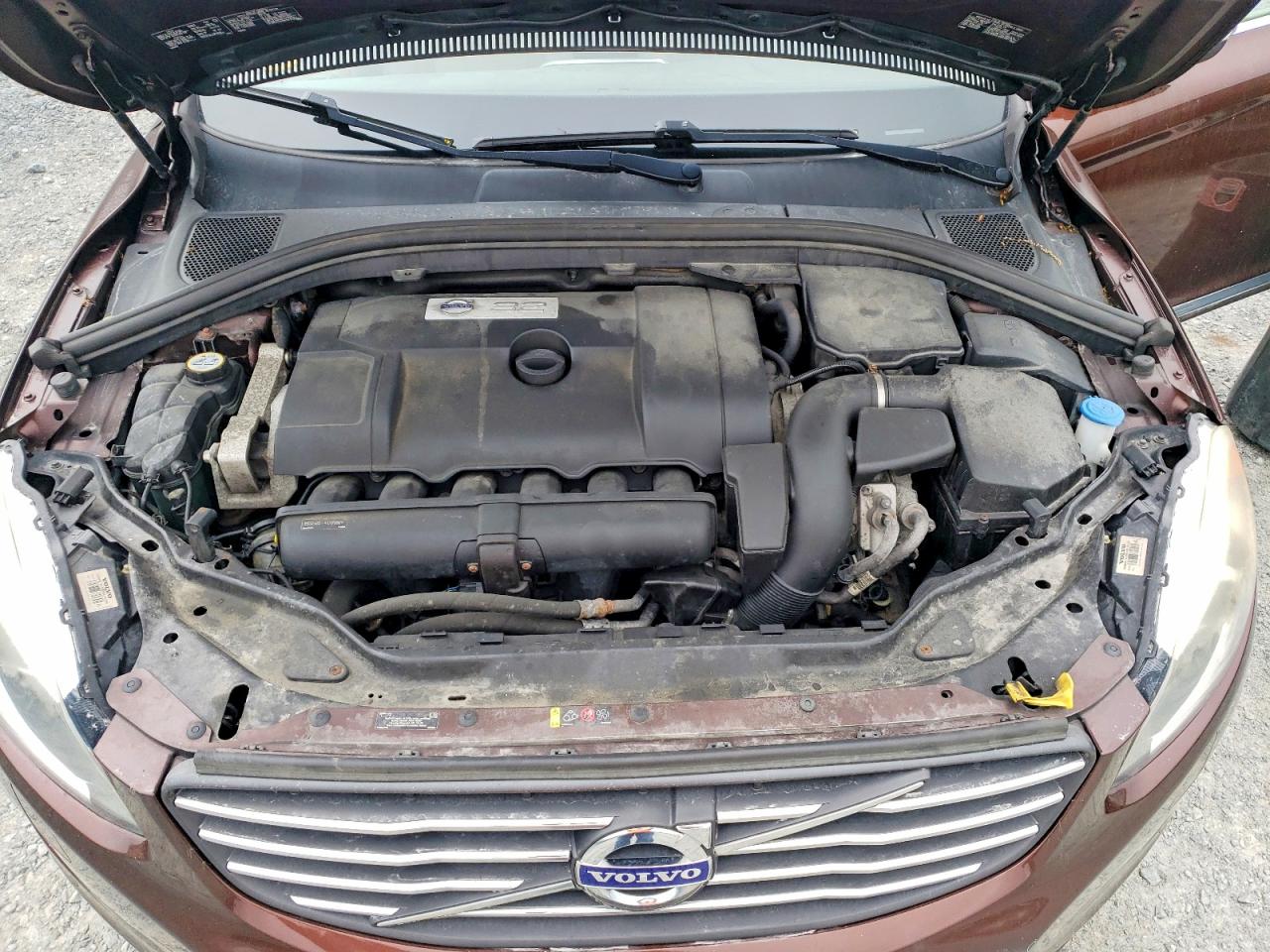 2015 Volvo Xc60 3.2 Premier + Brown vin: YV4952RC5F2576372
