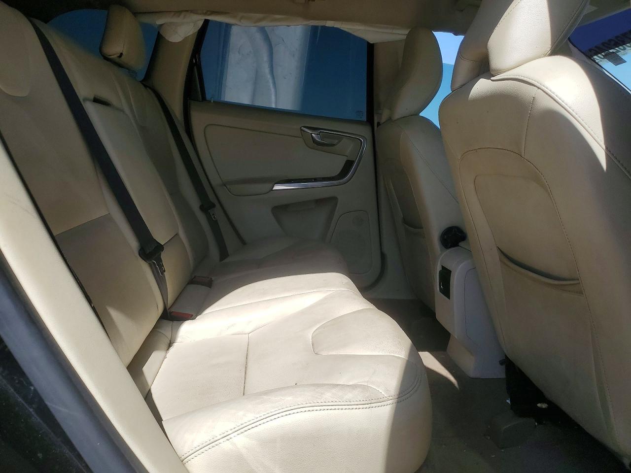 2015 Volvo Xc60 3.2 Platinum Черный vin: YV4952RD1F2606573