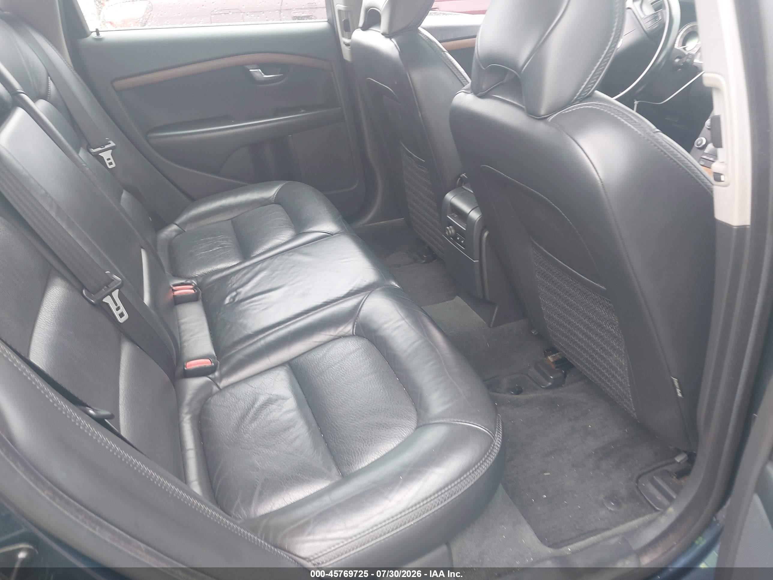 2010 Volvo Xc70 3.2 Blue vin: YV4960BZ0A1080085
