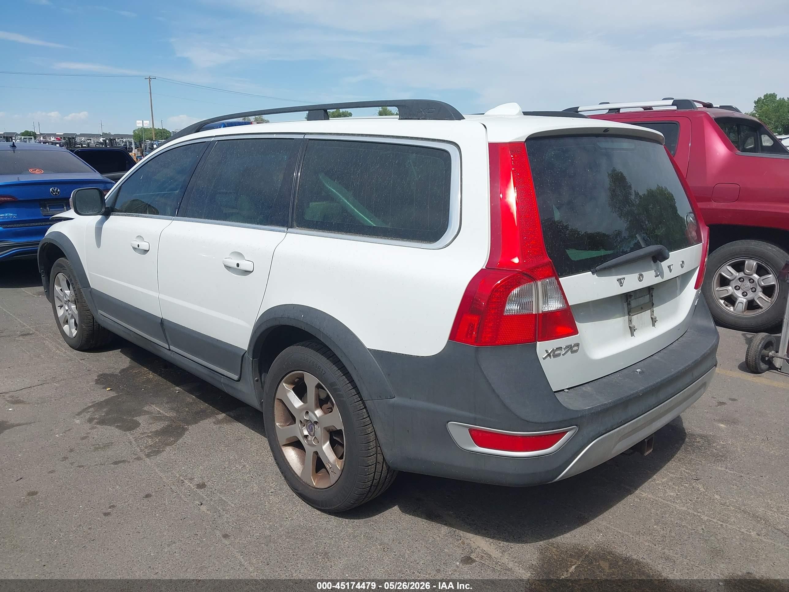 2010 Volvo Xc70 3.2 White vin: YV4960BZ0A1090177