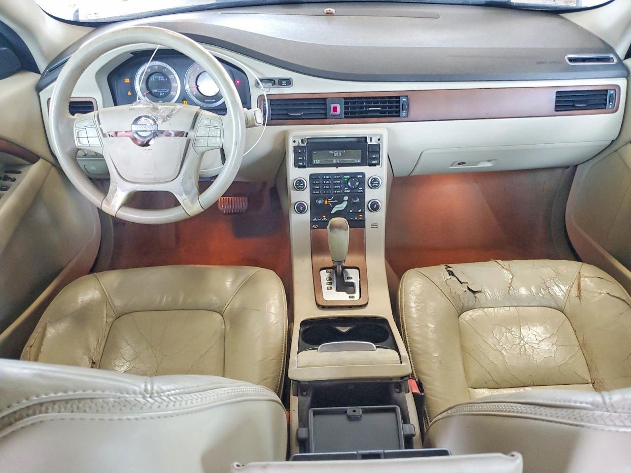 2010 Volvo Xc70 3.2 White vin: YV4960BZ3A1085586
