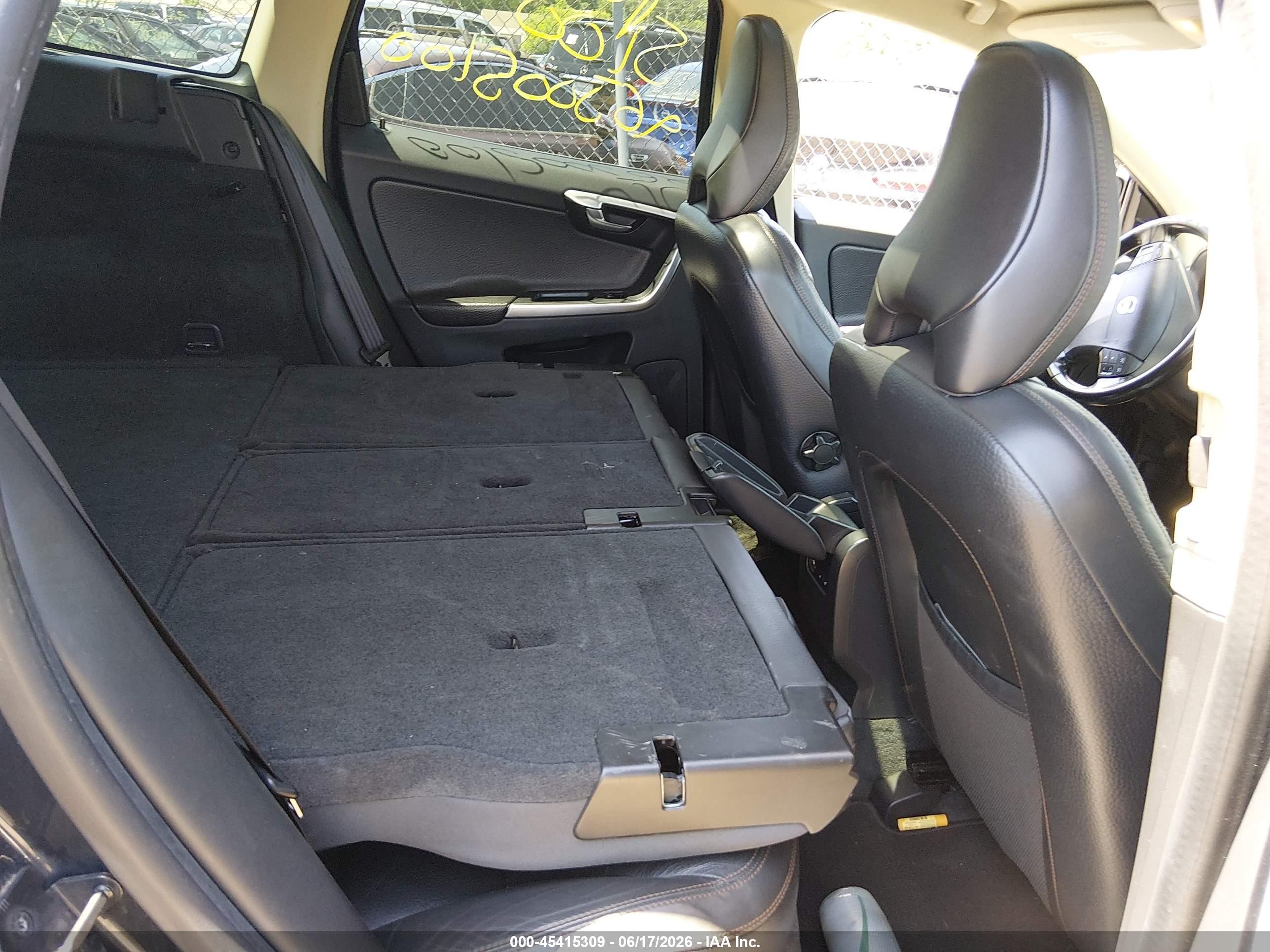 2010 Volvo Xc60 3.2 Gray vin: YV4960DZ3A2062848