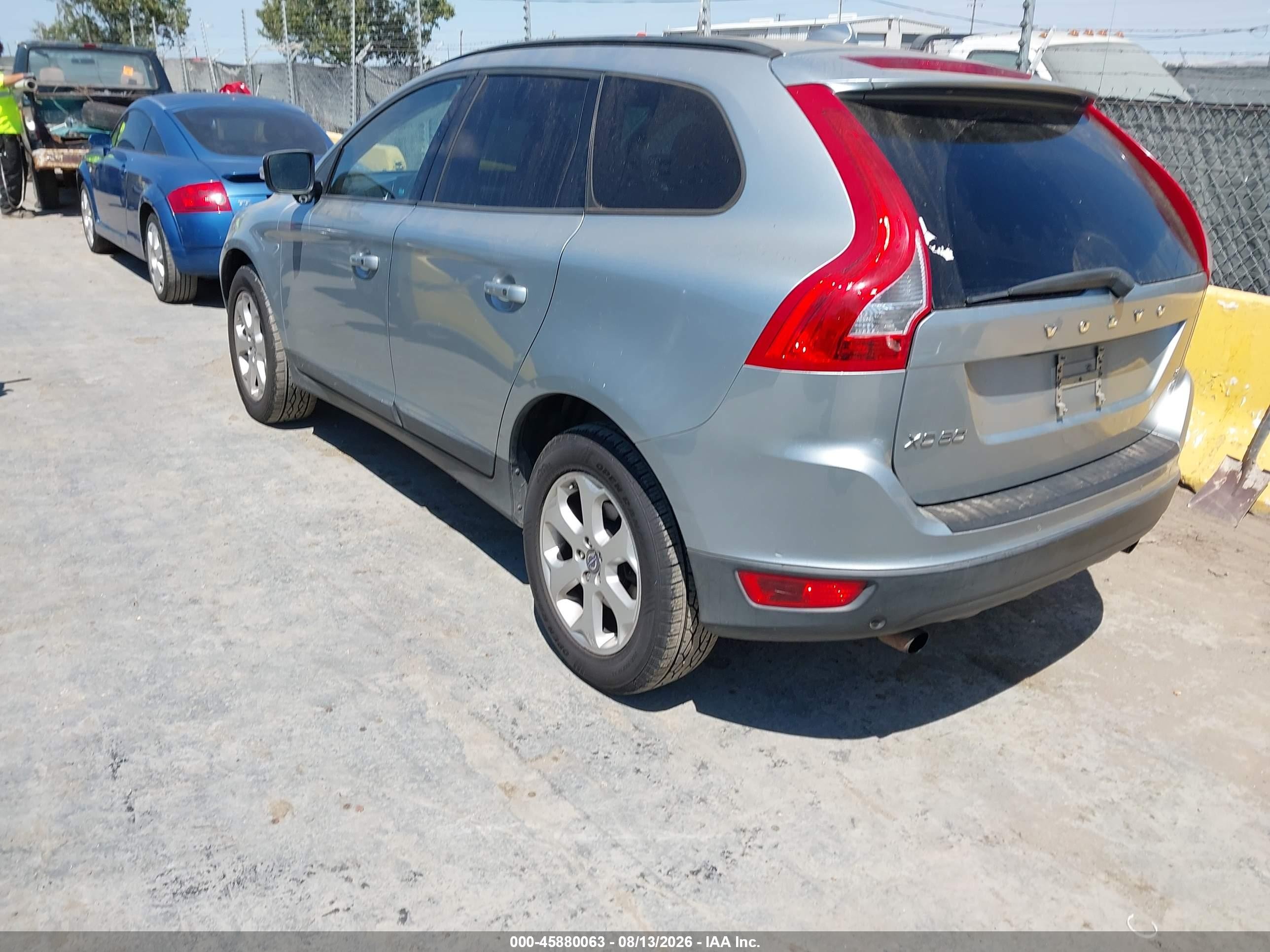 2010 Volvo Xc60 3.2 Silver vin: YV4960DZ8A2123787