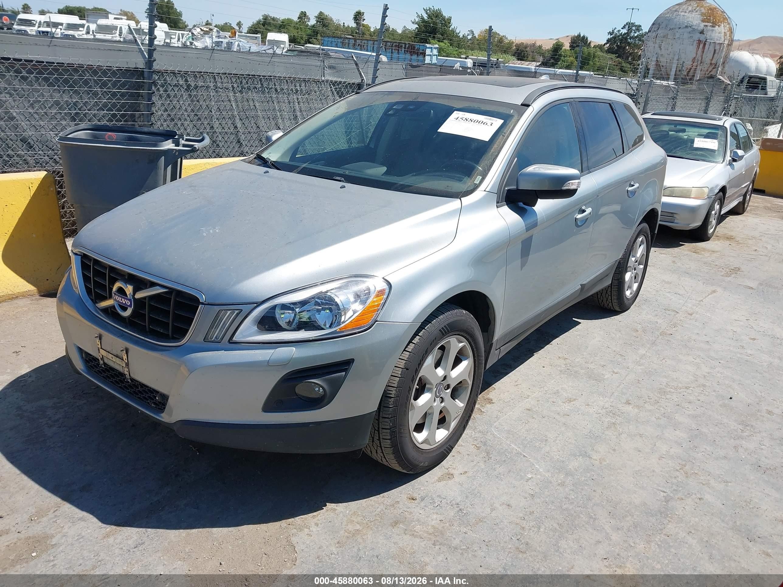 2010 Volvo Xc60 3.2 Silver vin: YV4960DZ8A2123787