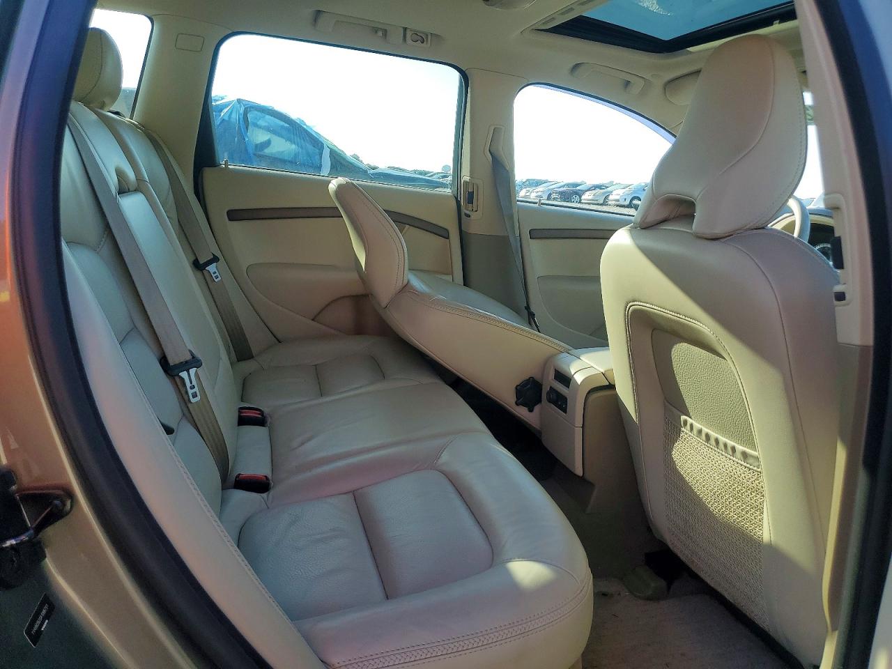 2010 Volv Xc70 3.2 Green vin: YV4982BZ0A1086751