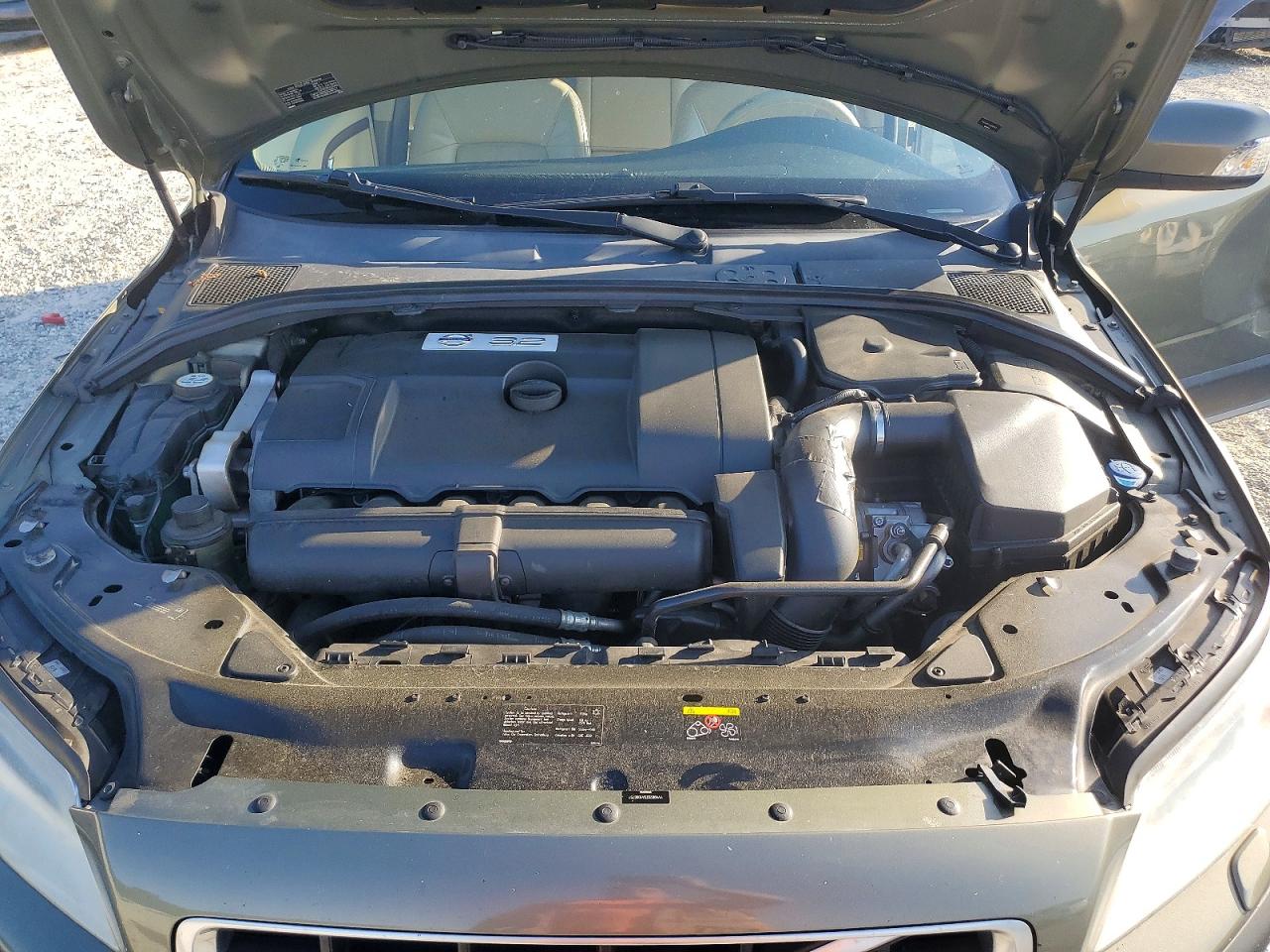 2010 Volv Xc70 3.2 Green vin: YV4982BZ0A1086751