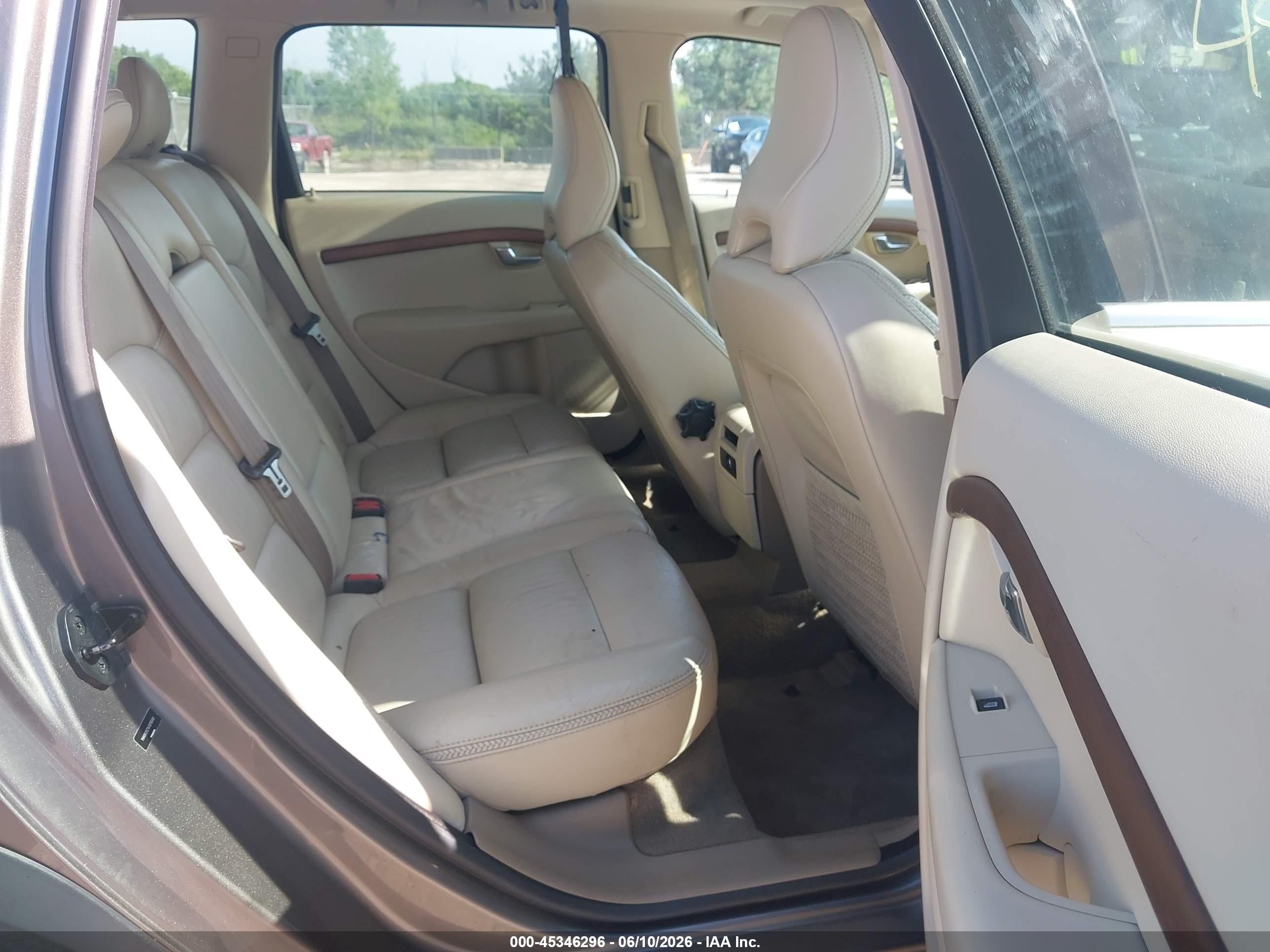 2010 Volvo Xc70 3.2 Gray vin: YV4982BZ1A1078349