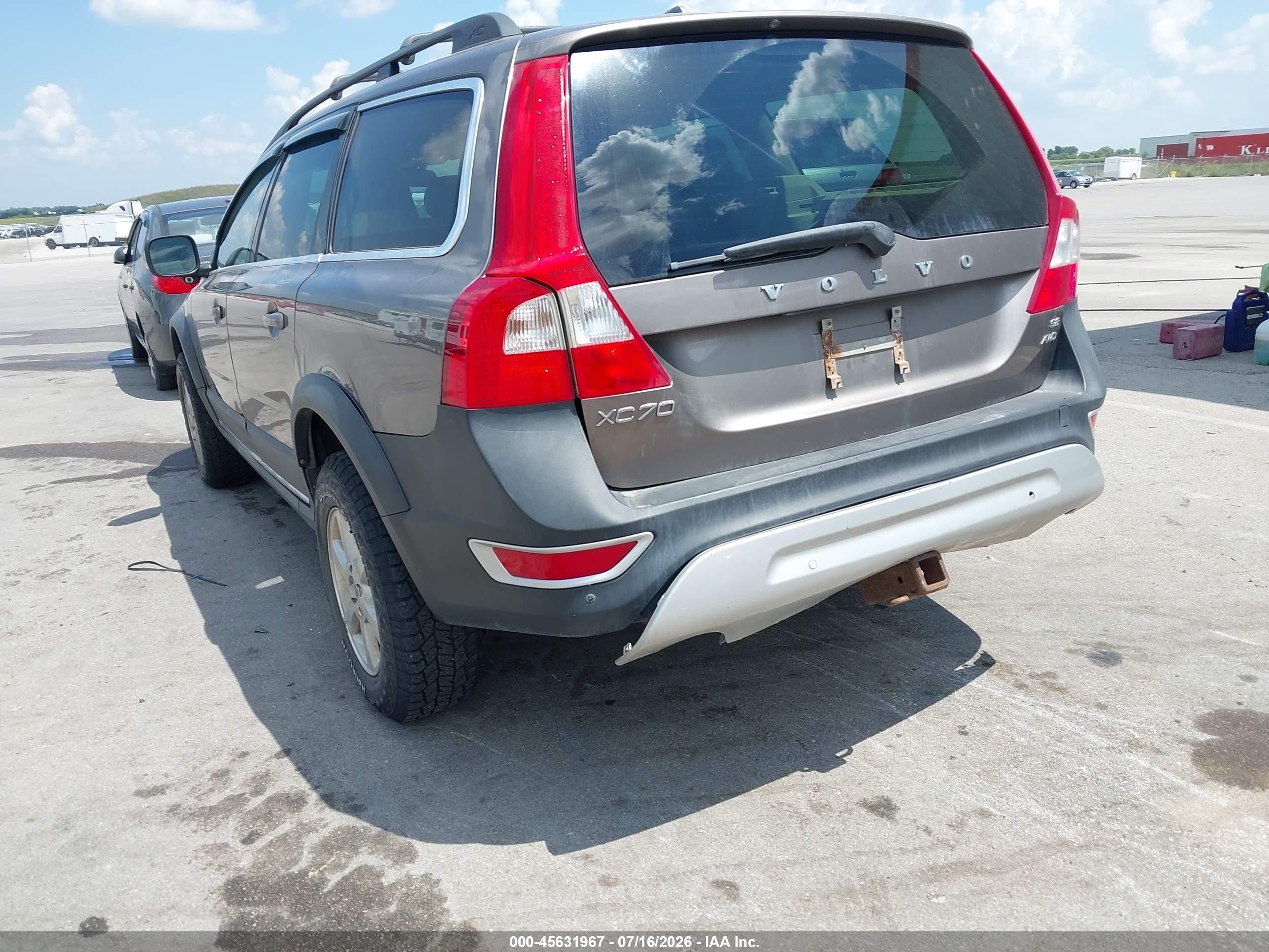 2010 Volvo Xc70 3.2 Brown vin: YV4982BZ1A1083048