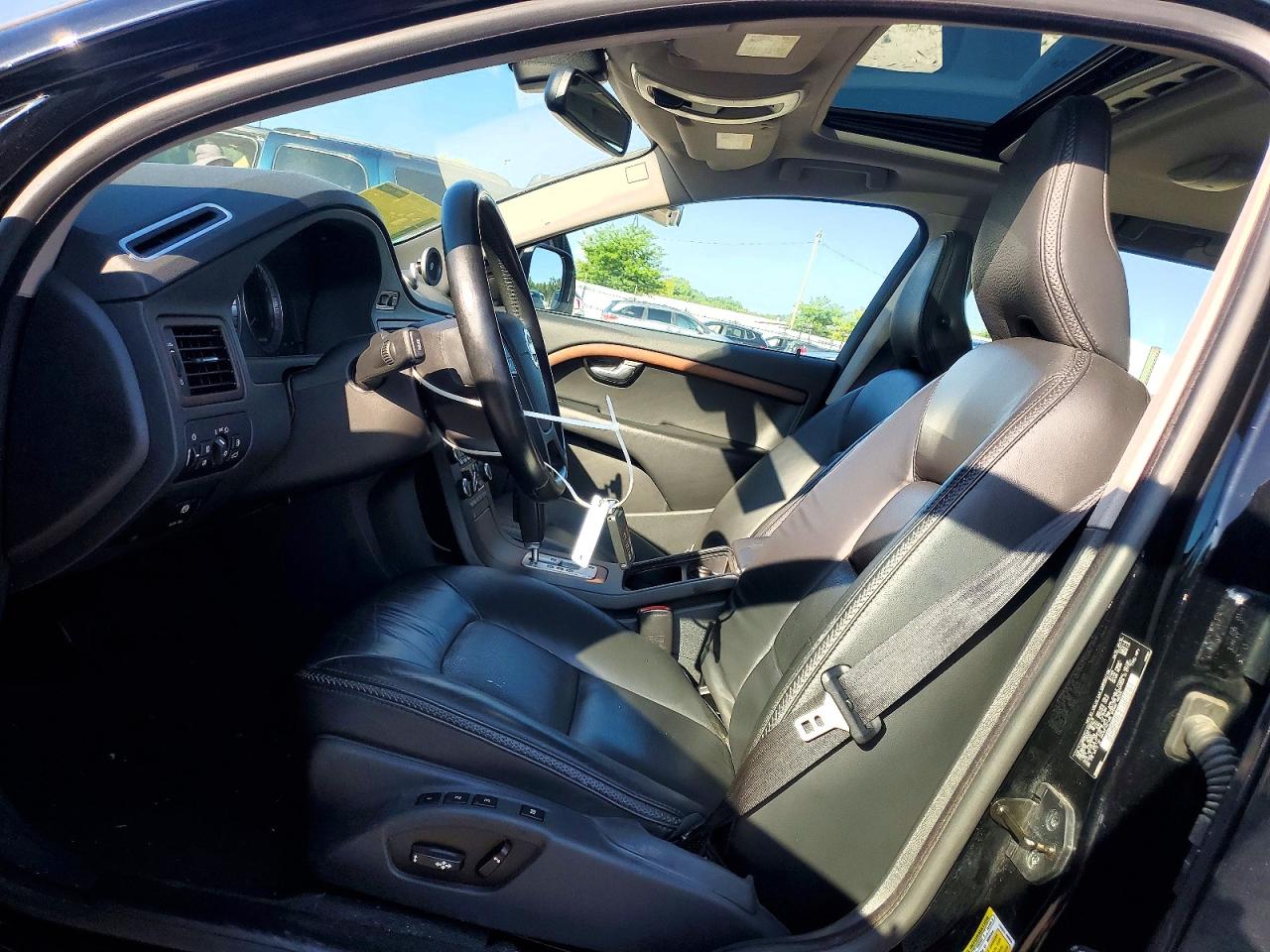 2010 Volvo Xc70 3.2 Черный vin: YV4982BZ4A1090415