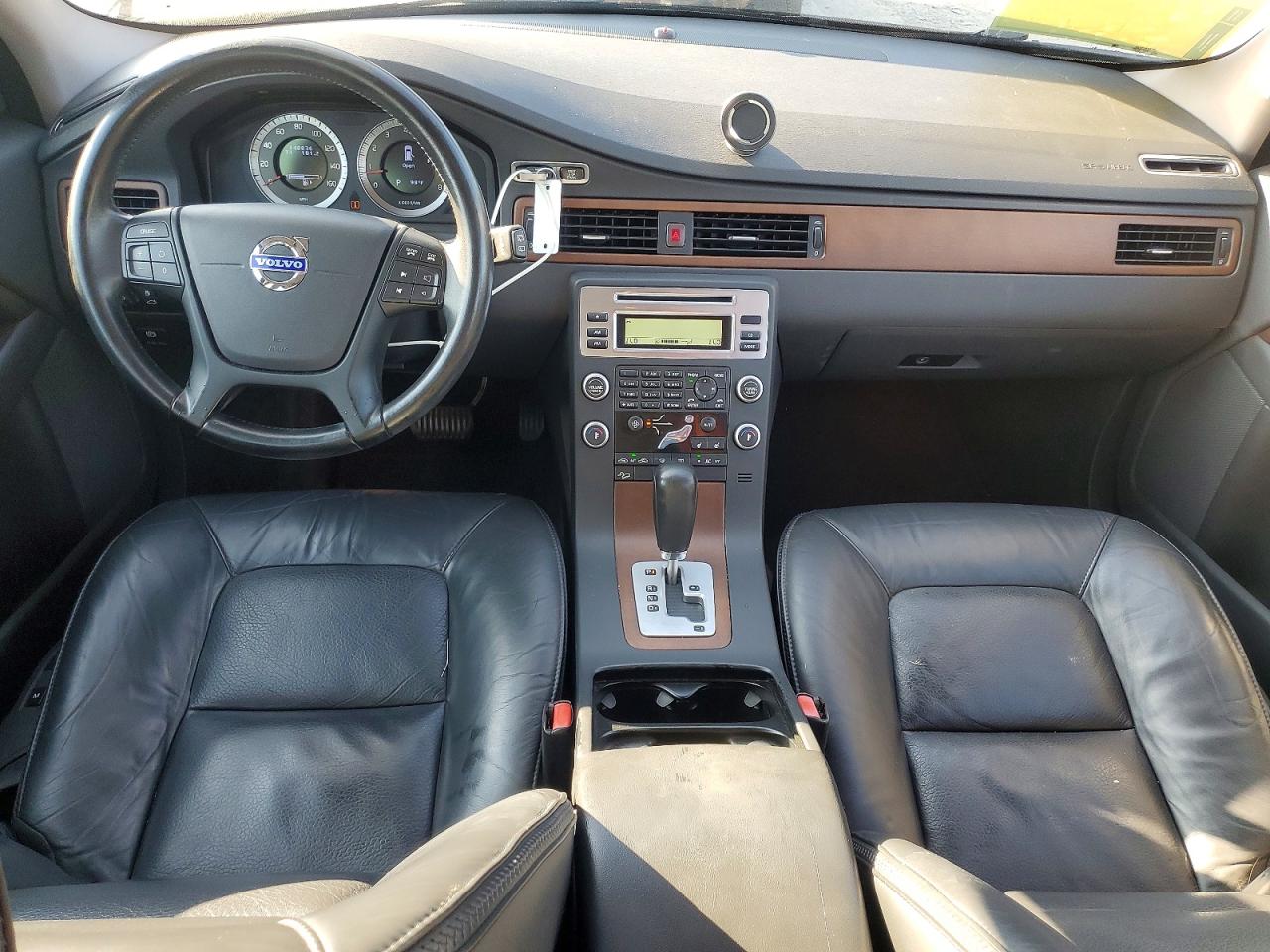 2010 Volvo Xc70 3.2 Черный vin: YV4982BZ4A1090415
