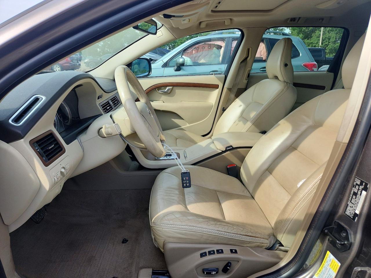 2010 Volvo Xc70 3.2 Золотой vin: YV4982BZ4A1091953