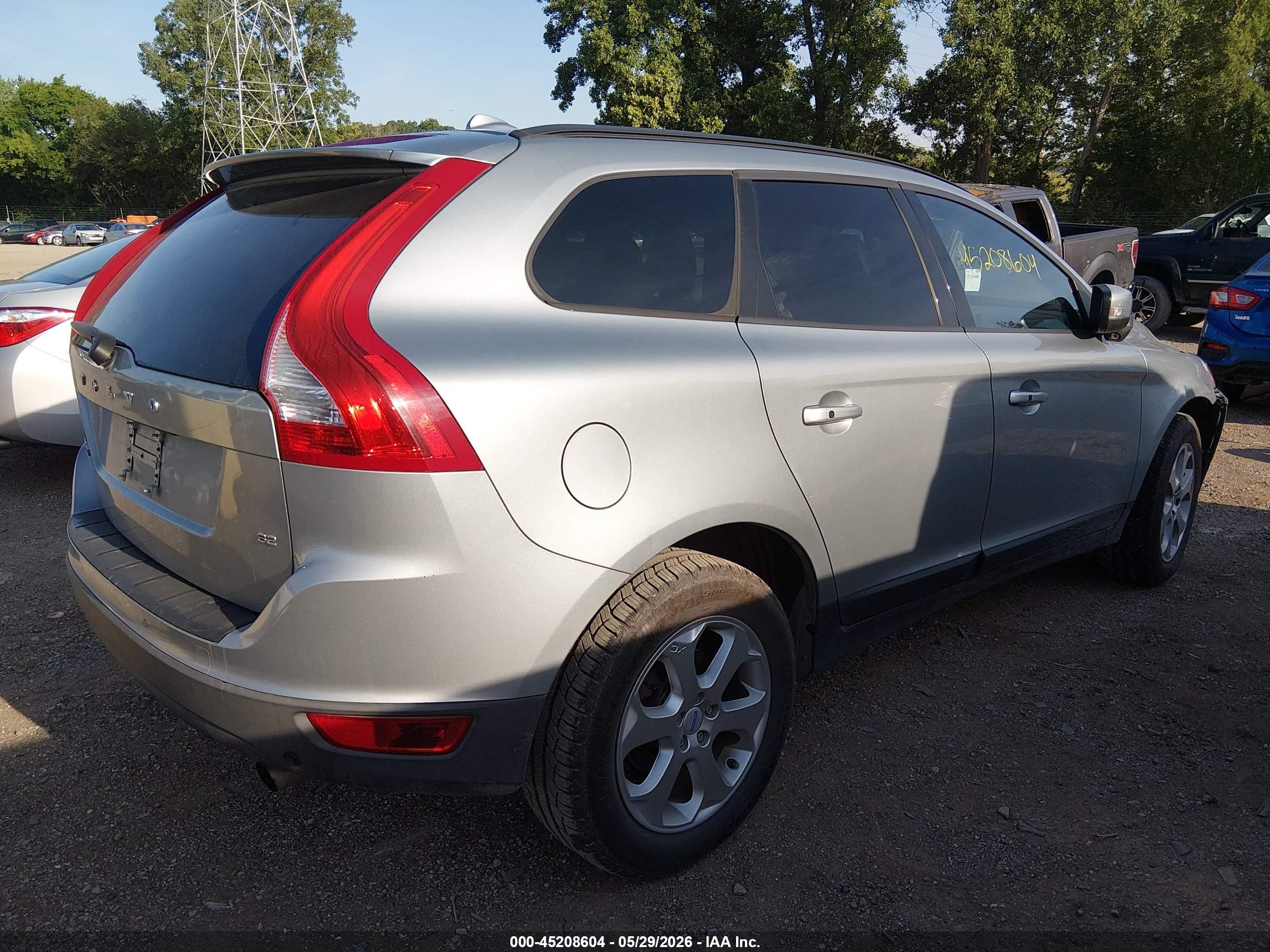 2010 Volvo Xc60 3.2 Silver vin: YV4982DL0A2109884
