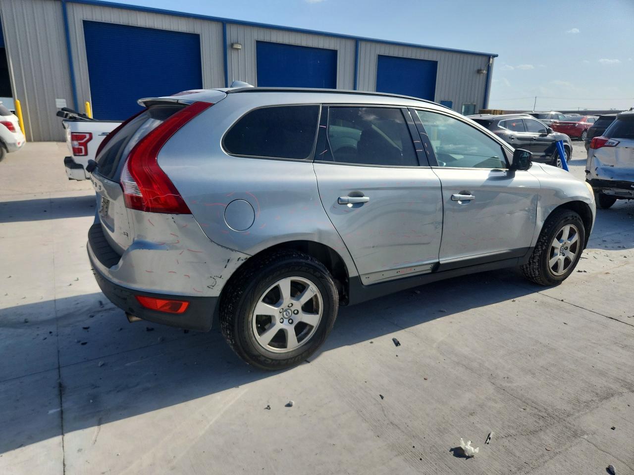 2010 Volvo Xc60 3.2 Серебряный vin: YV4982DL4A2077747