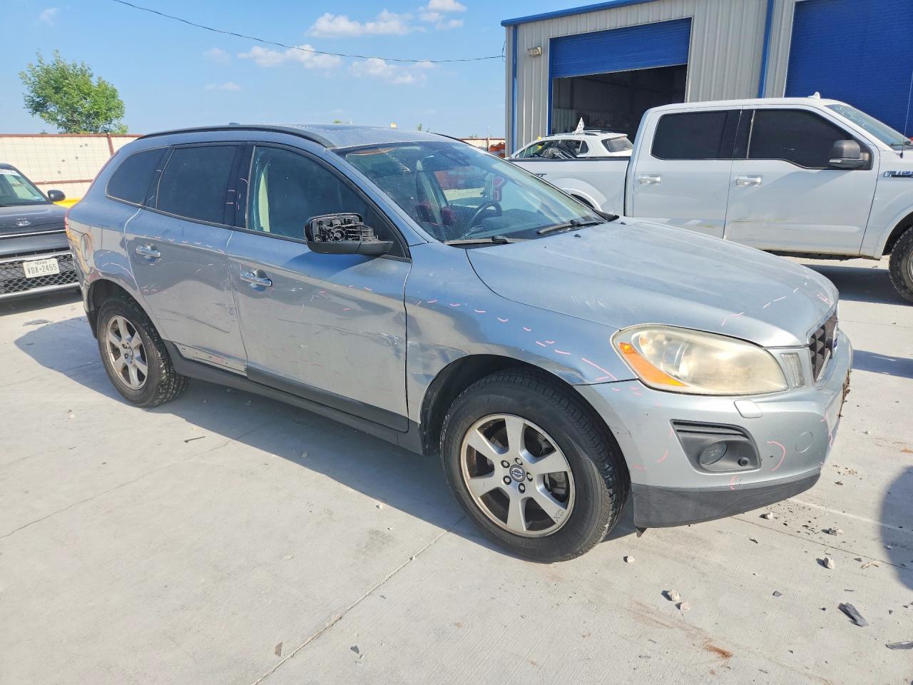 2010 Volvo Xc60 3.2 Серебряный vin: YV4982DL4A2077747