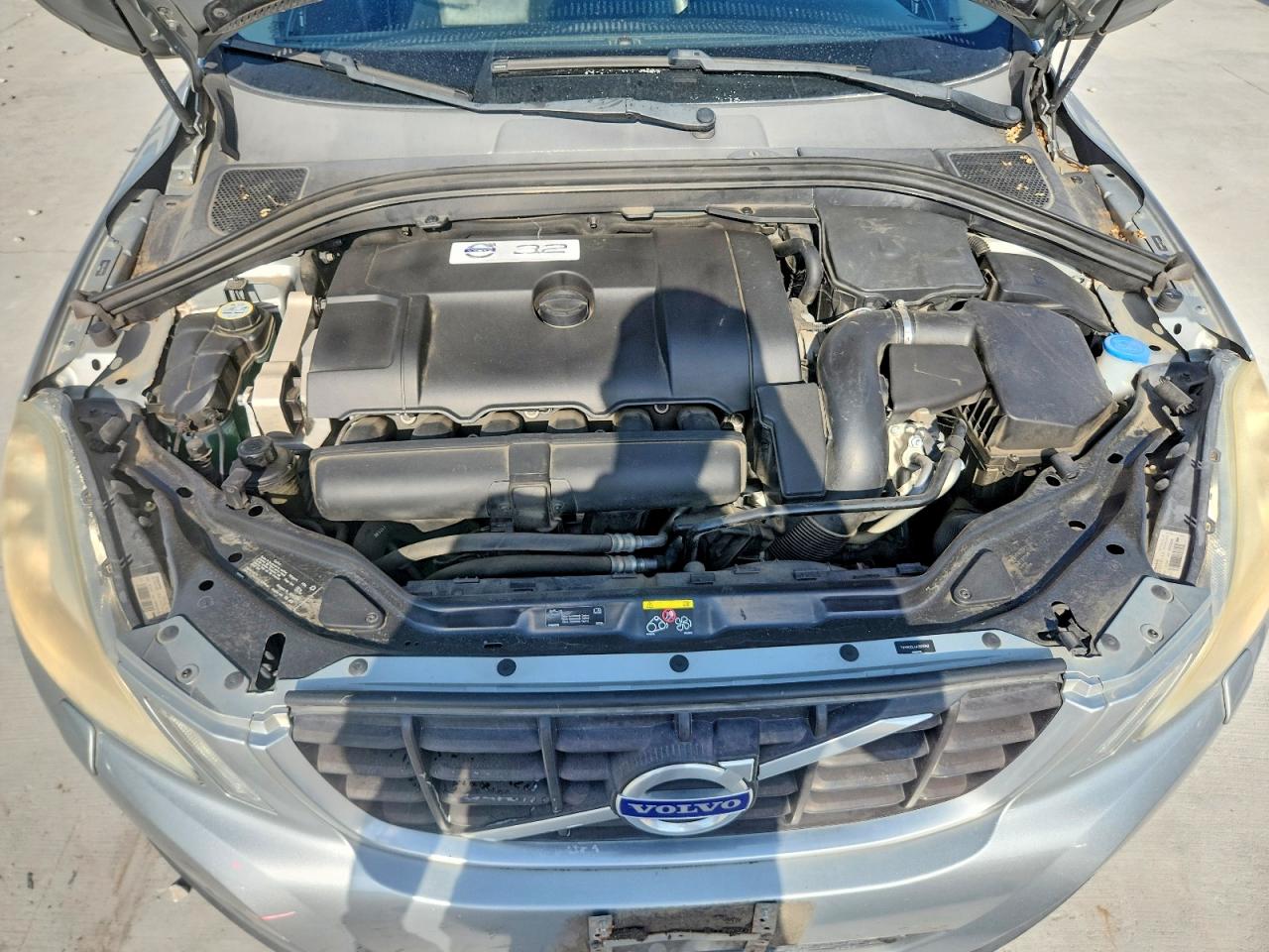 2010 Volvo Xc60 3.2 Серебряный vin: YV4982DL4A2077747