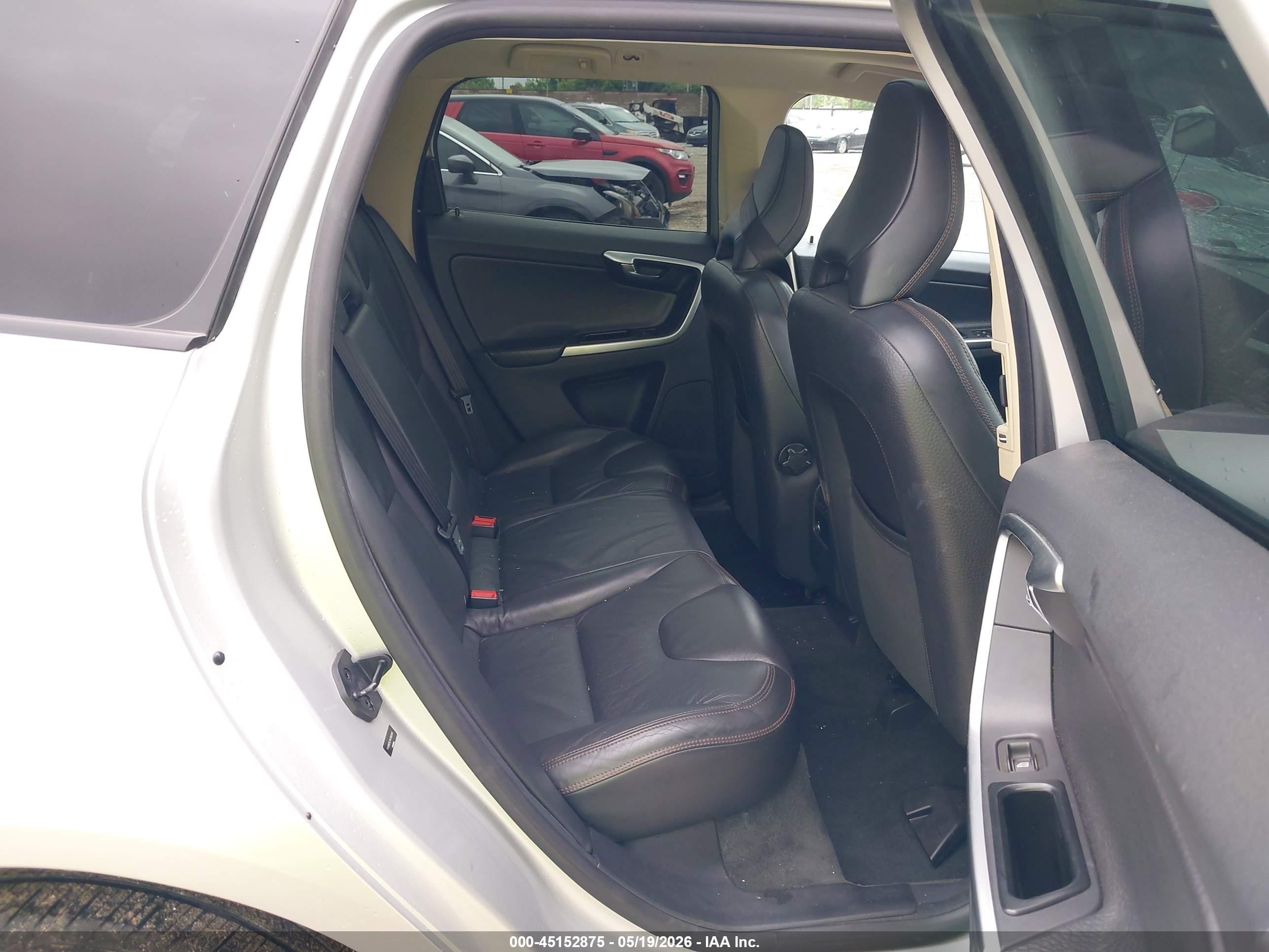 2010 Volvo Xc60 3.2 Silver vin: YV4982DL9A2060958