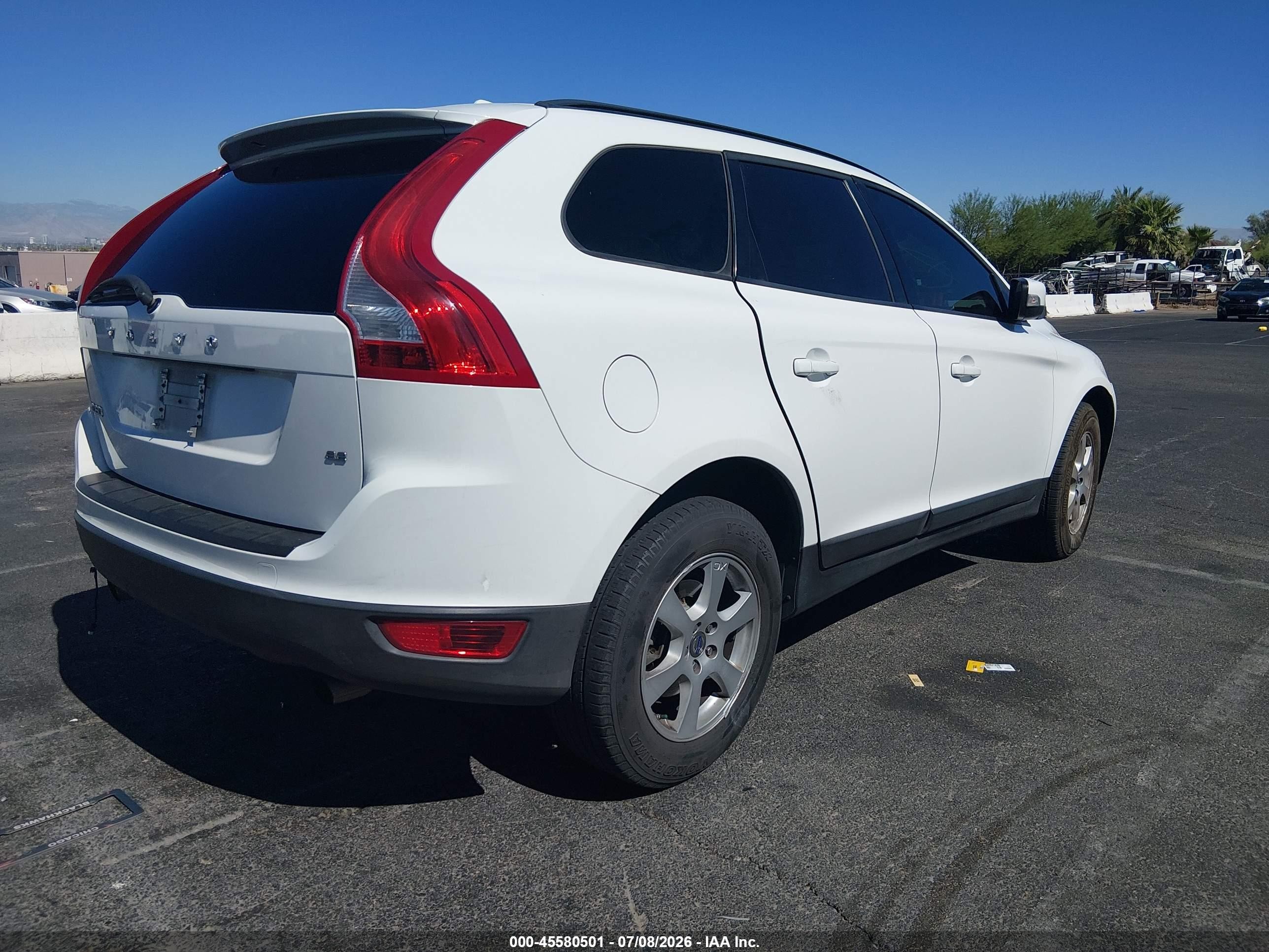 2010 Volvo Xc60 3.2 Белый vin: YV4982DL9A2077498
