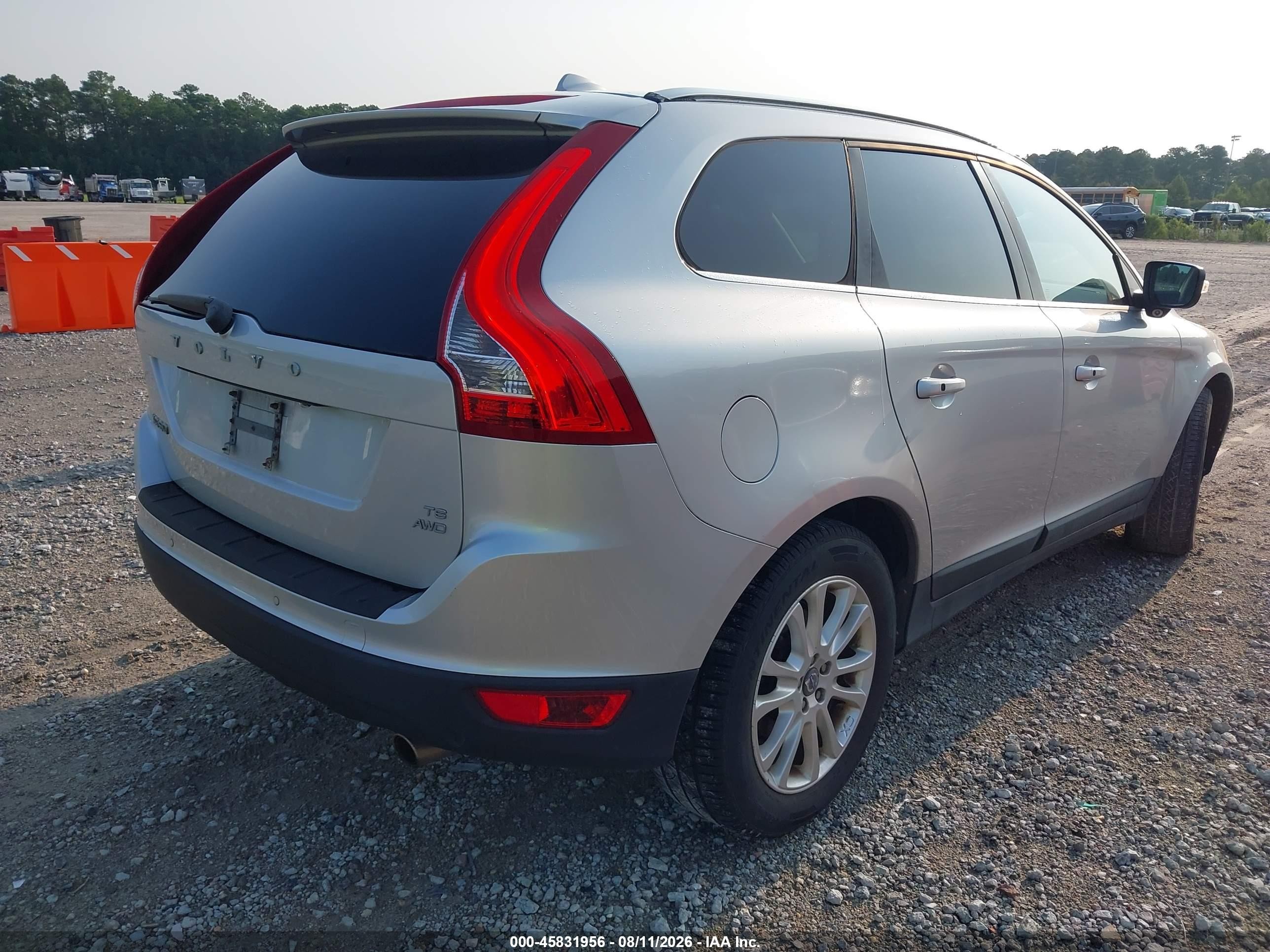 2010 Volvo Xc60 T6/t6 R-design Gray vin: YV4992DZ1A2021329