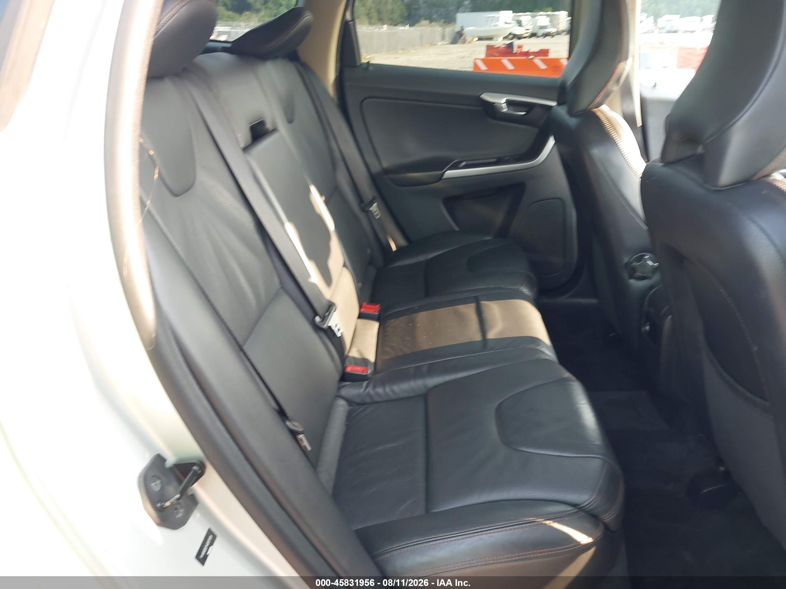 2010 Volvo Xc60 T6/t6 R-design Gray vin: YV4992DZ1A2021329