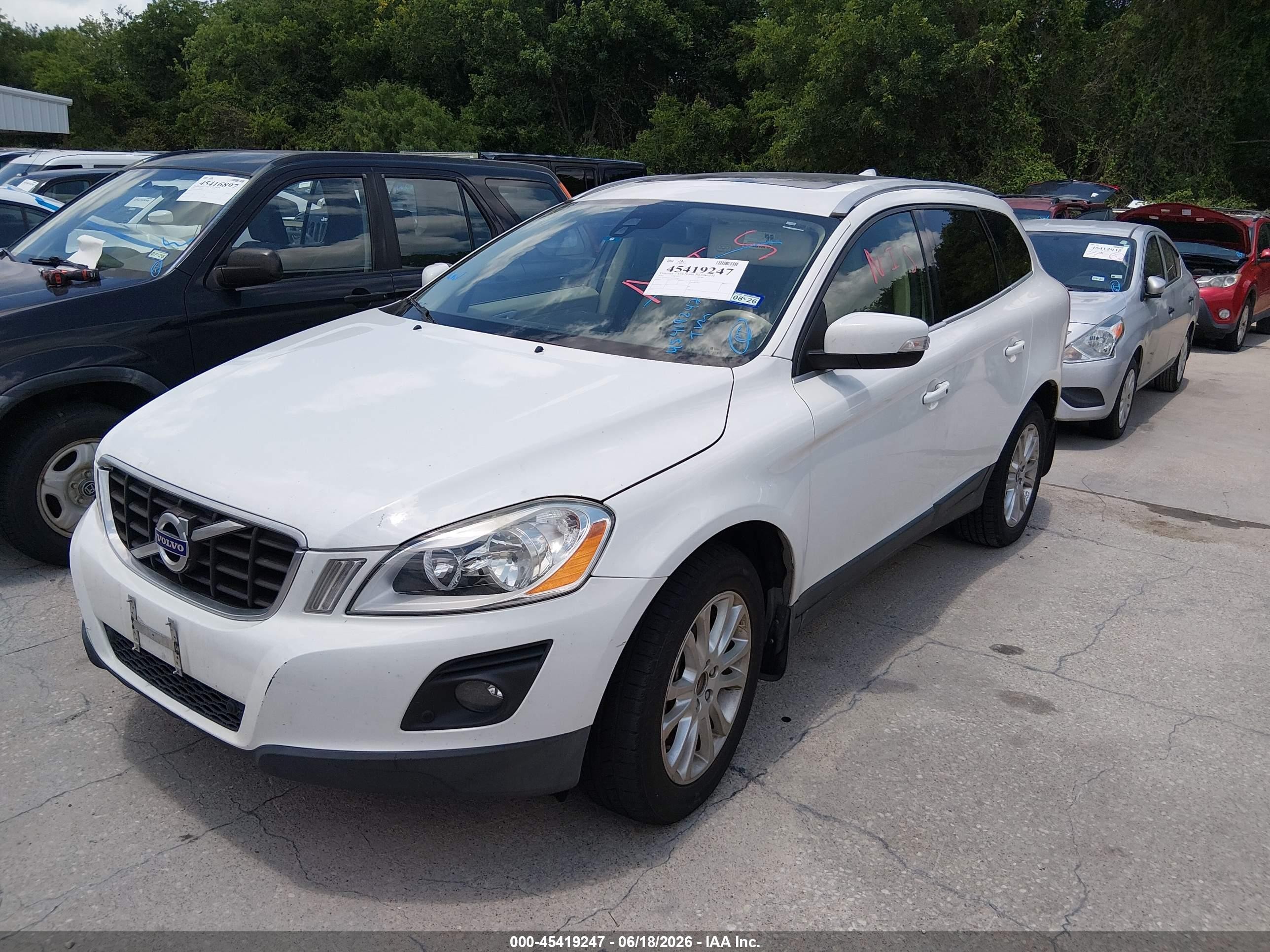 2010 Volvo Xc60 T6/t6 R-design White vin: YV4992DZ2A2035403