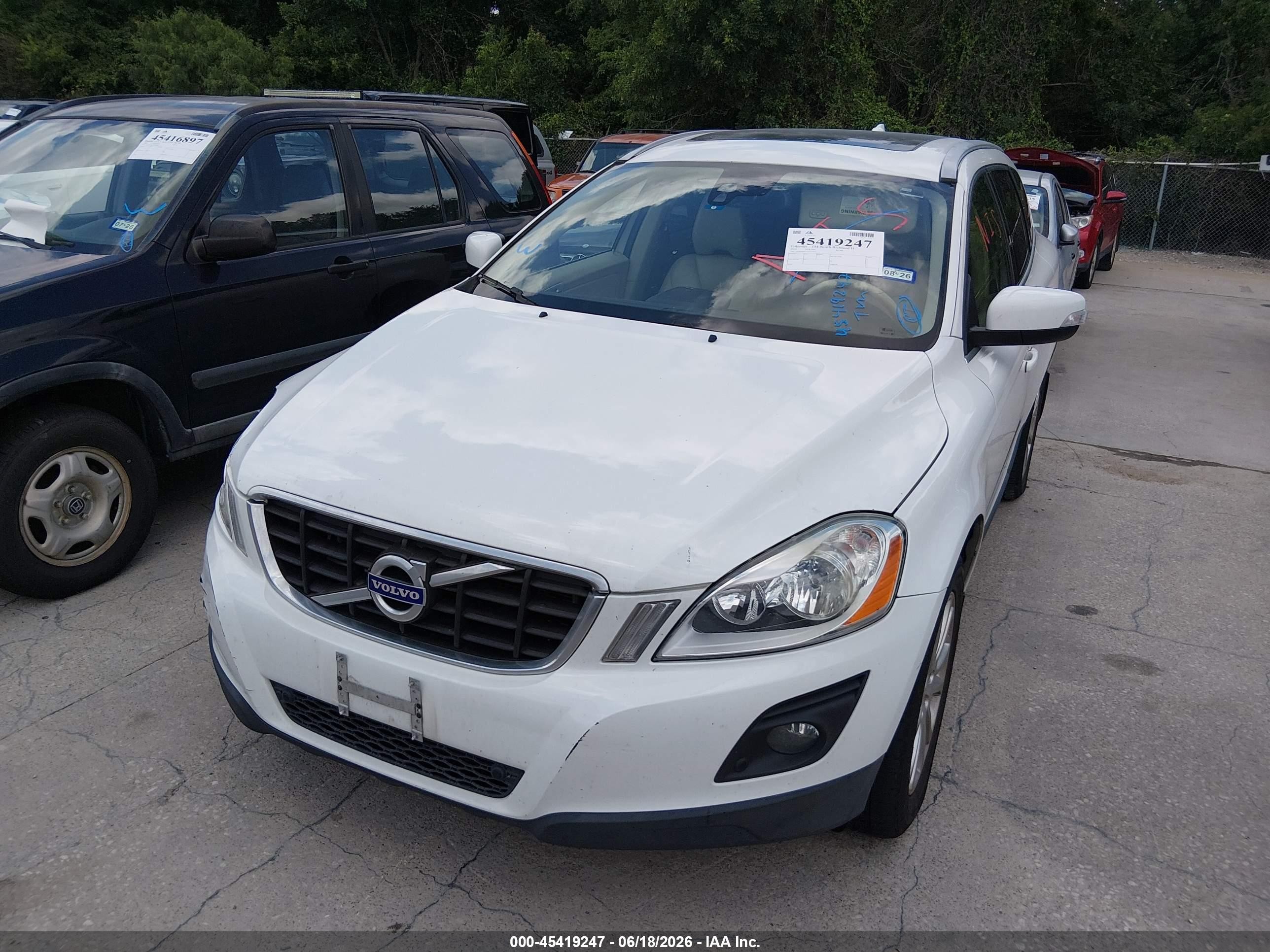 2010 Volvo Xc60 T6/t6 R-design White vin: YV4992DZ2A2035403