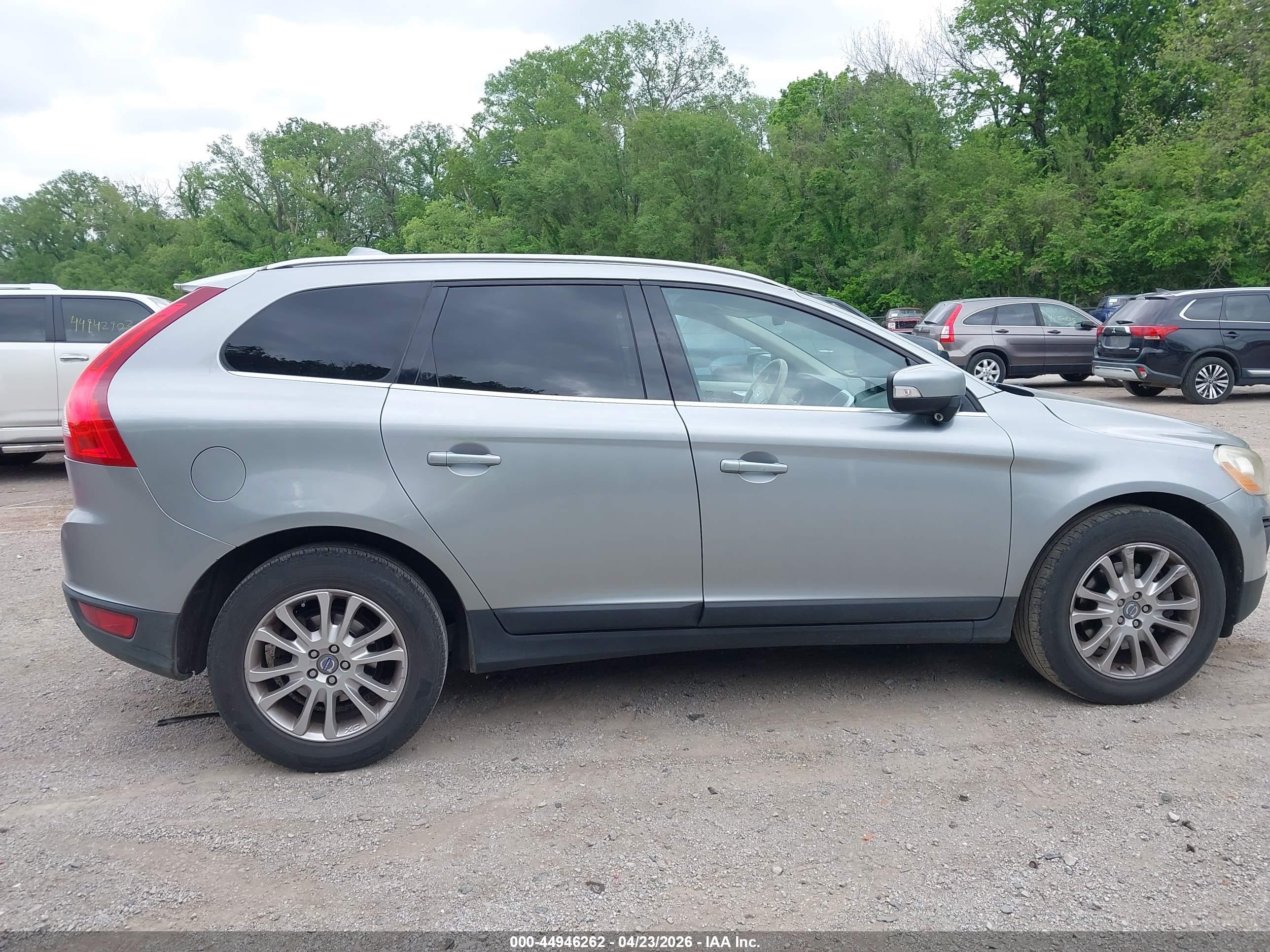 2010 Volvo Xc60 T6/t6 R-design Silver vin: YV4992DZ2A2086674