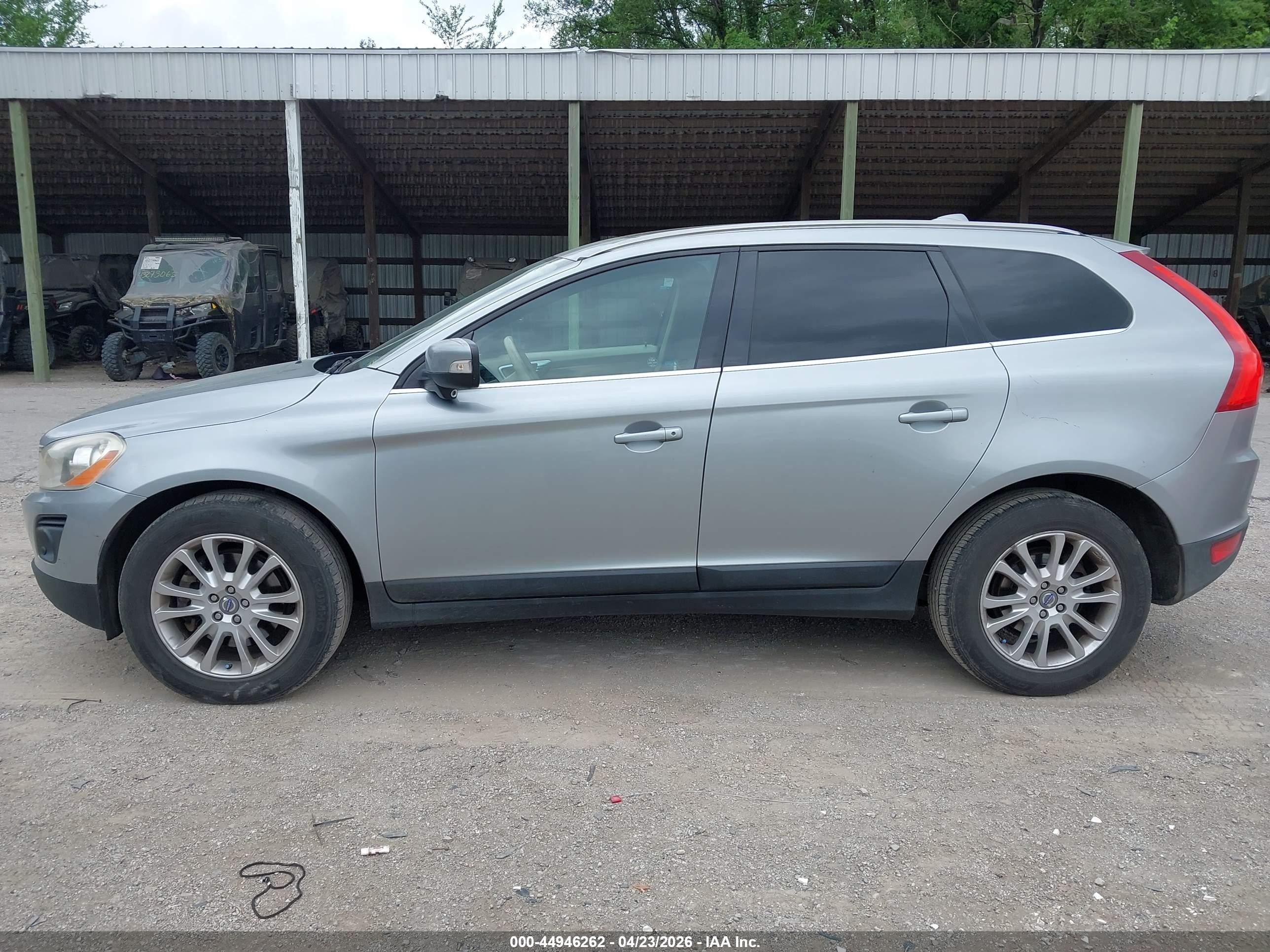2010 Volvo Xc60 T6/t6 R-design Silver vin: YV4992DZ2A2086674