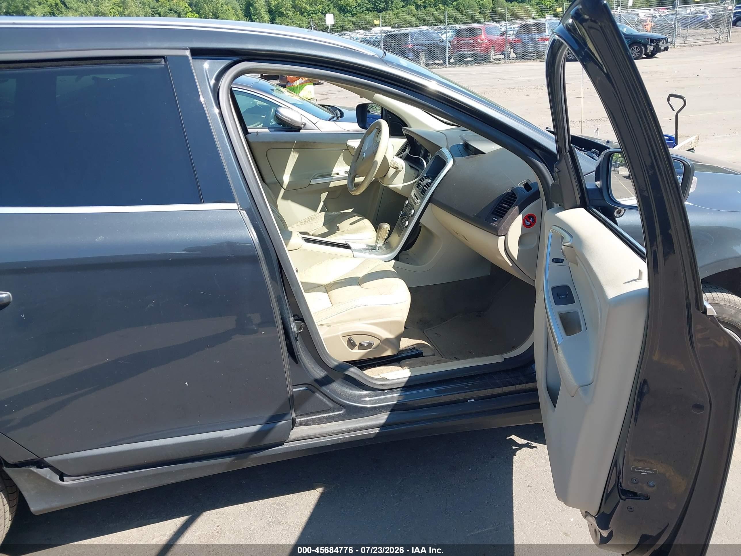 2010 Volvo Xc60 T6/t6 R-design Серый vin: YV4992DZ2A2089073